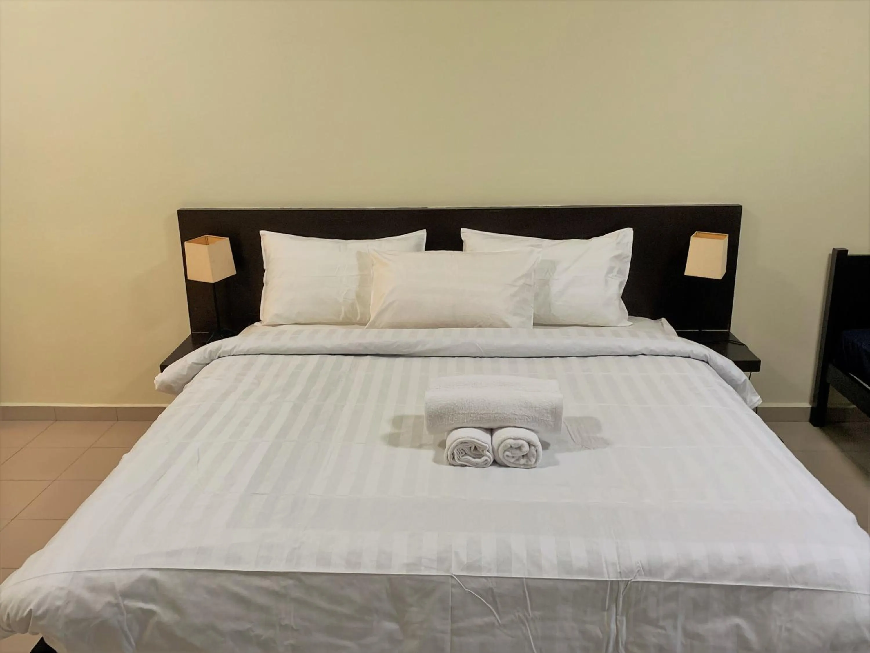 Bed in Bukit Bintang Apartment by Sarah's Lodge @ Fahrenheit88