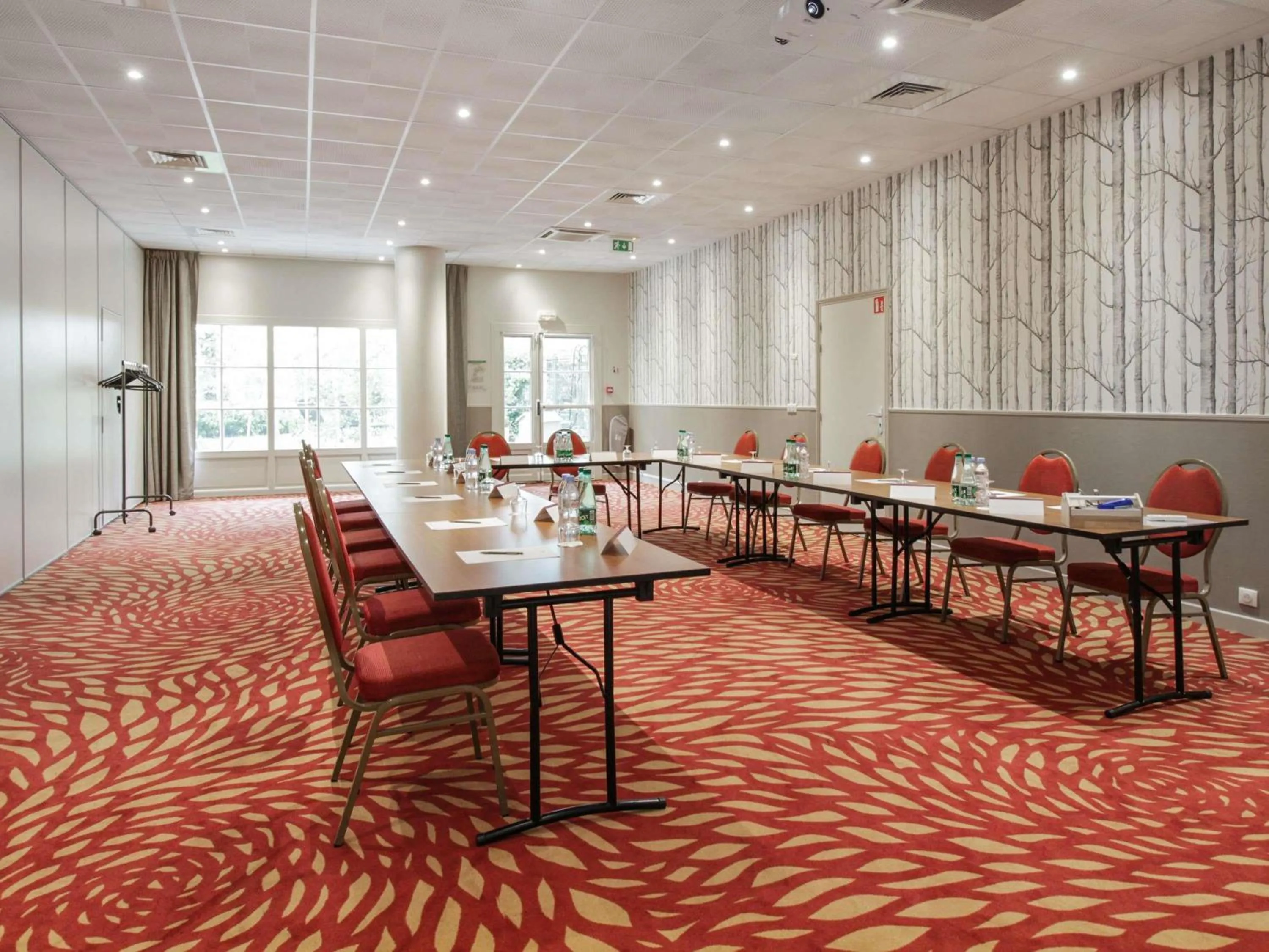 Meeting/conference room in Mercure Rambouillet Relays Du Château