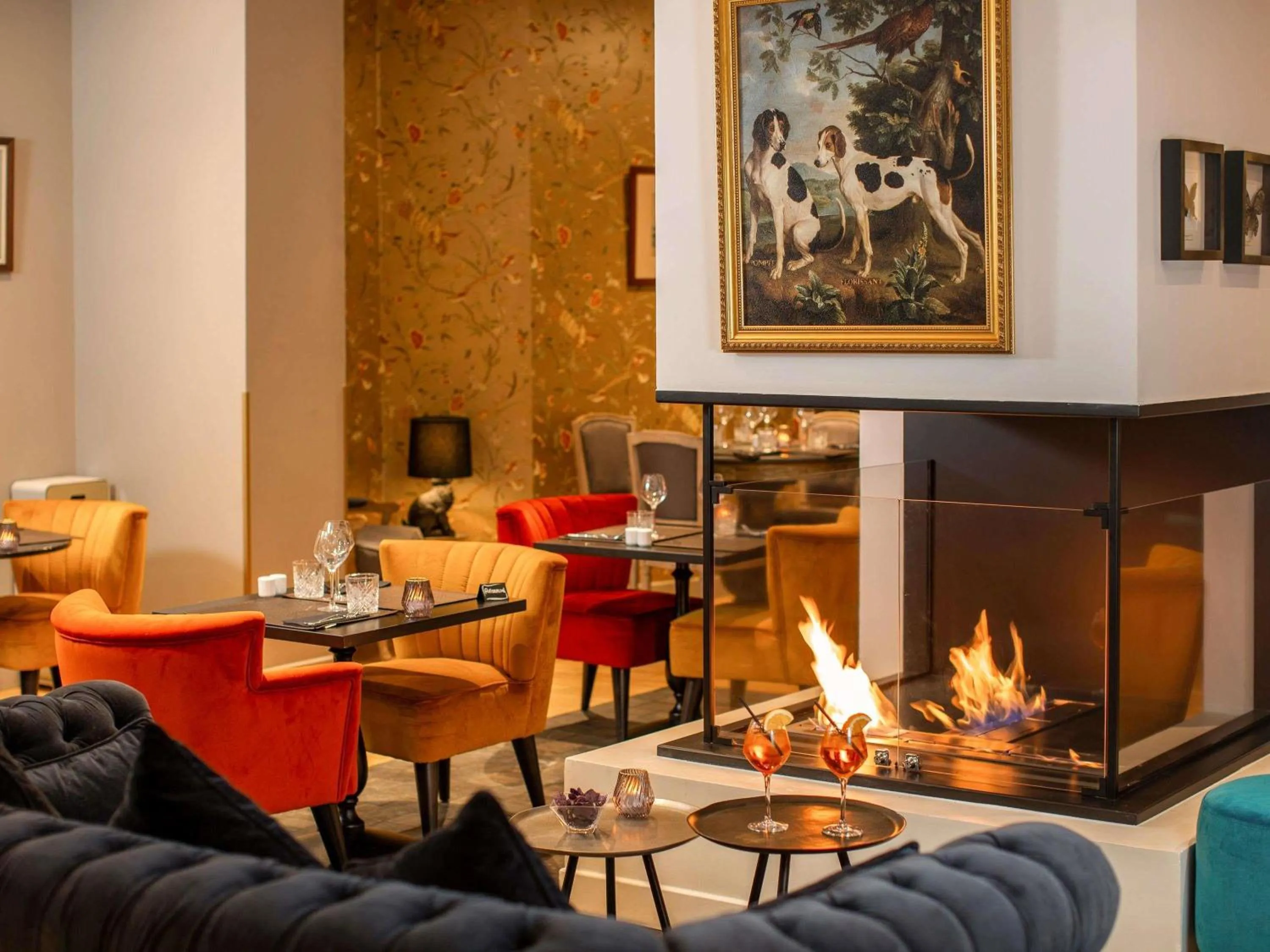 Property building in Mercure Rambouillet Relays Du Château