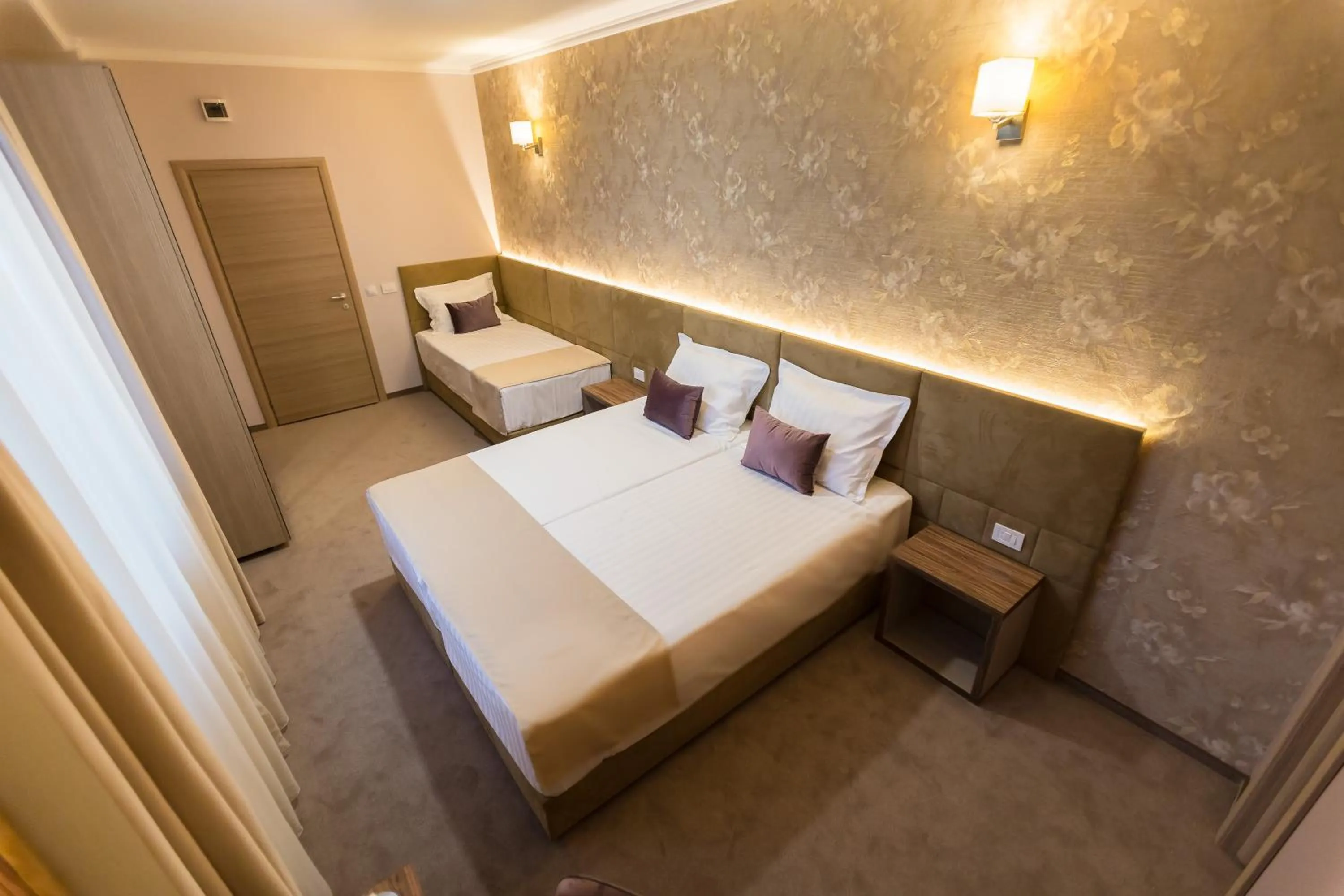 Photo of the whole room, Bed in Hotel Orient Braila