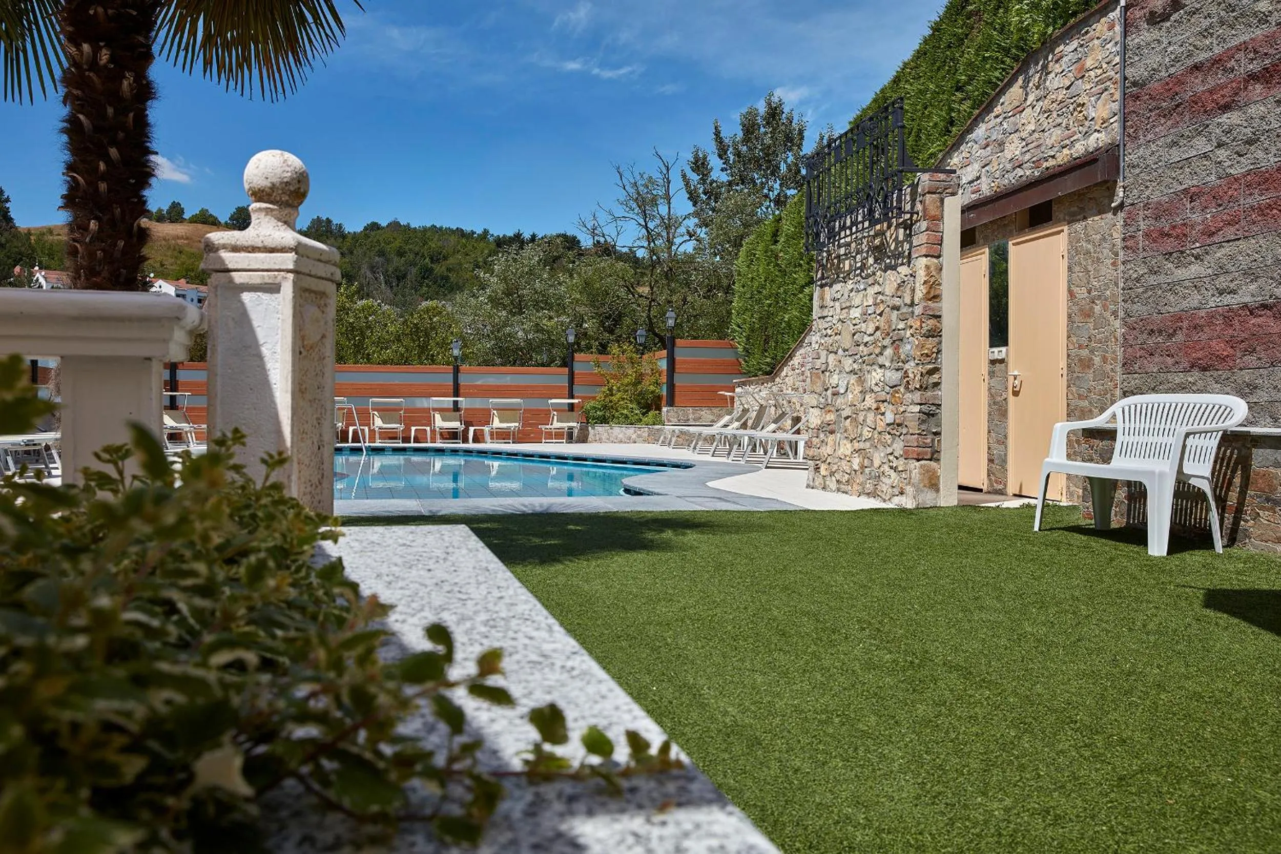 Property building in Hotel Plaza