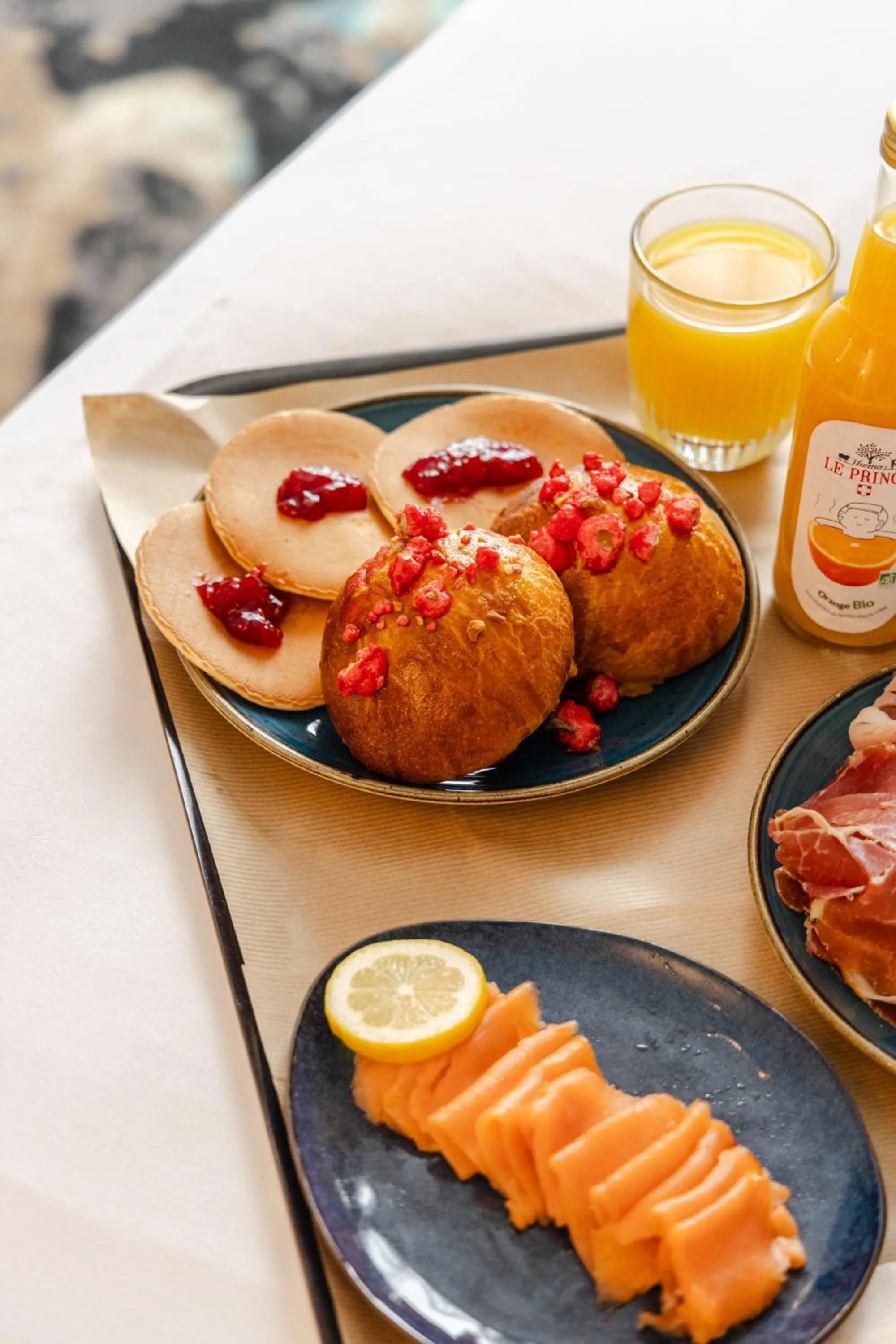 Restaurant/places to eat in Mercure Annecy Centre