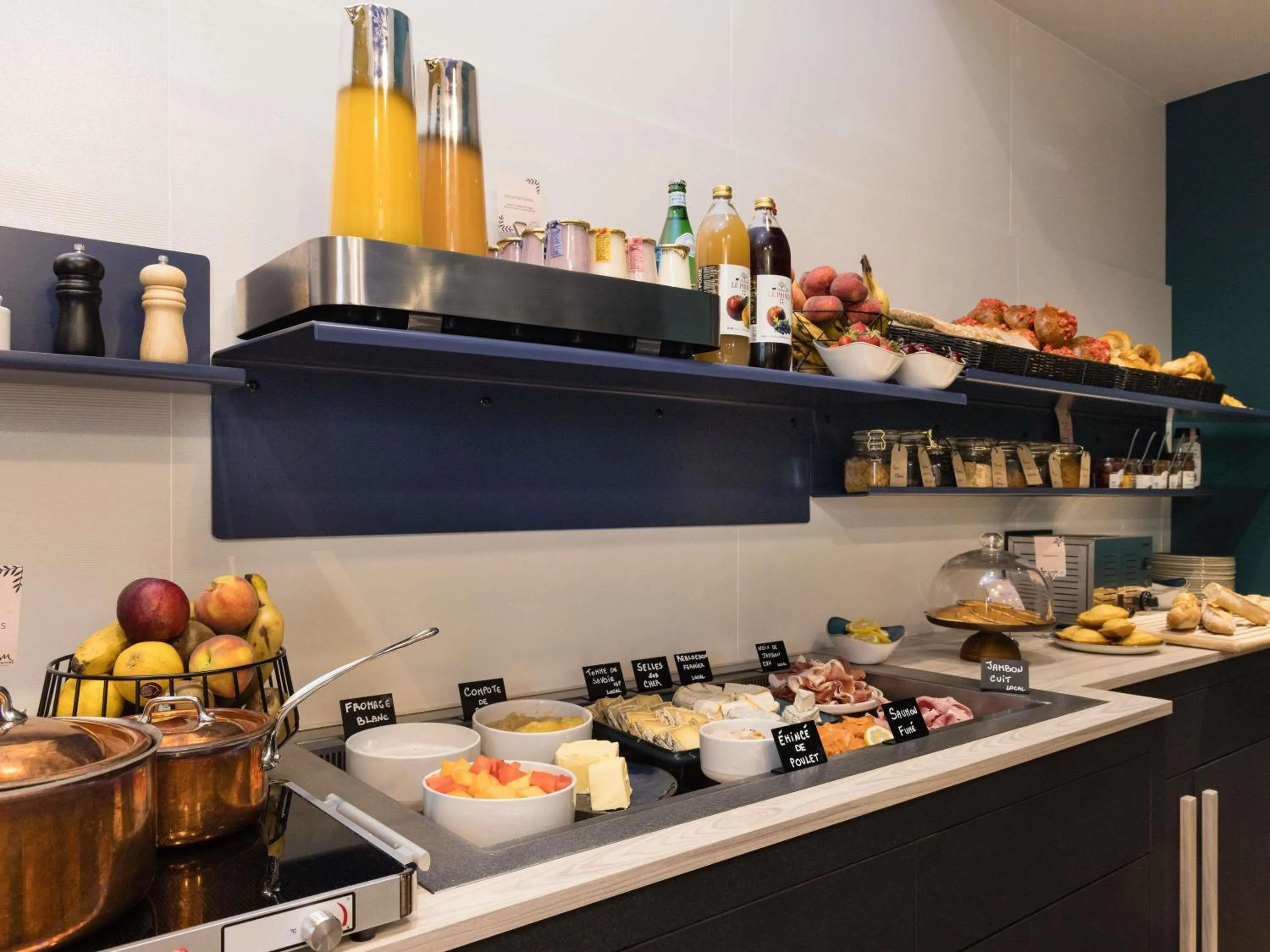 Breakfast in Mercure Annecy Centre