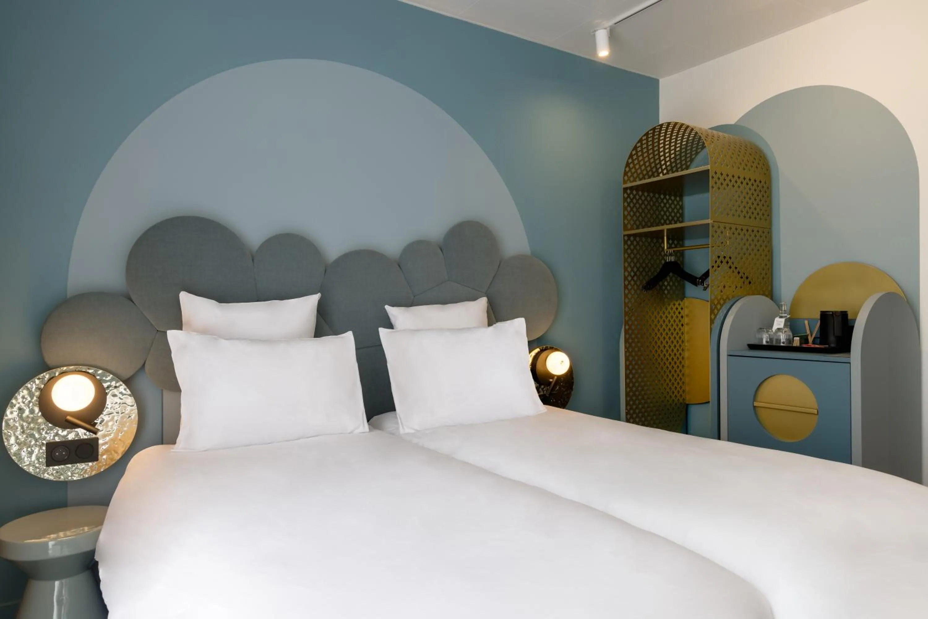 Bedroom, Bed in Mercure Annecy Centre