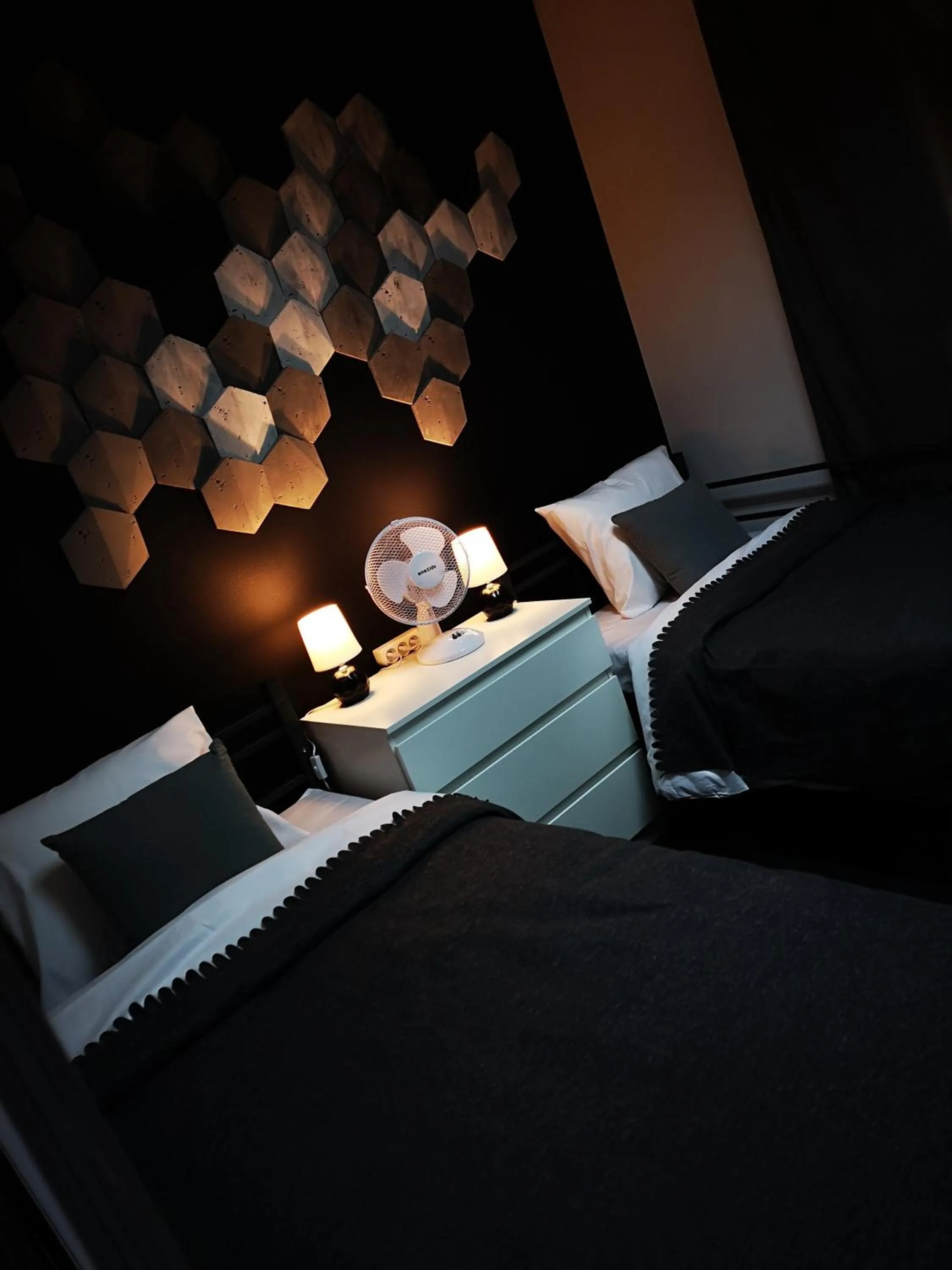 Communal lounge/ TV room in DanHostel