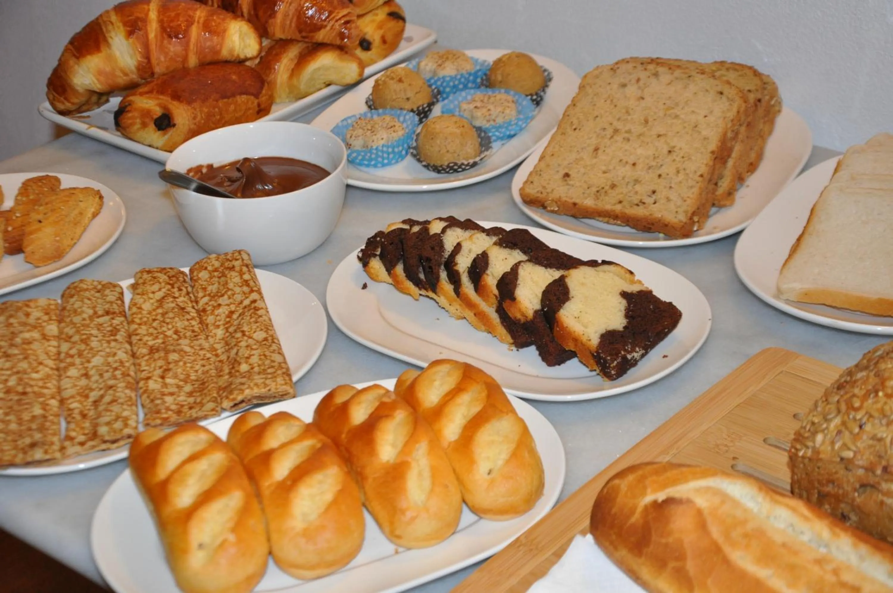 Breakfast in Europe Hotel Vieux Port