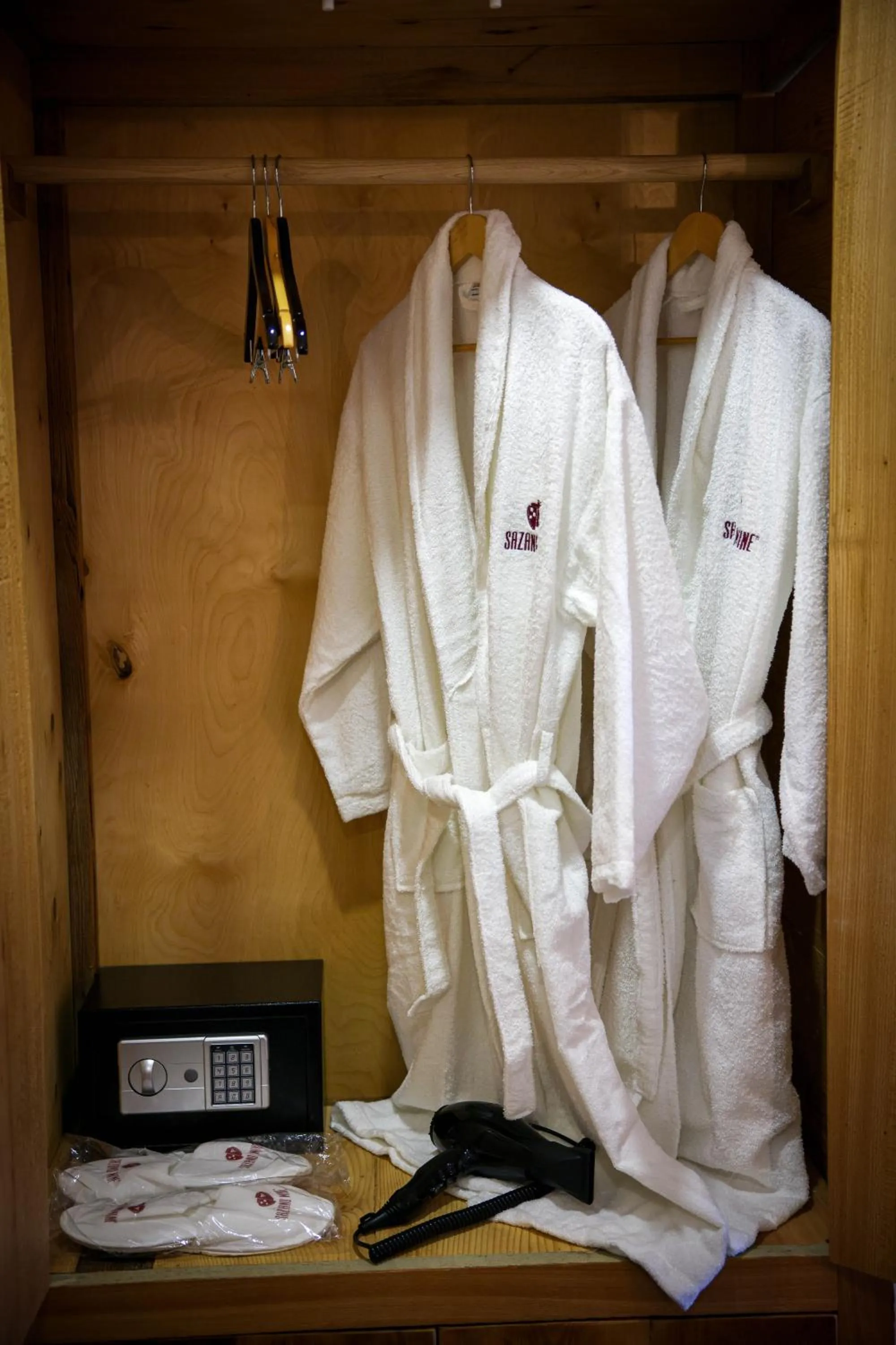wardrobe in Ethno Sazano Hotel