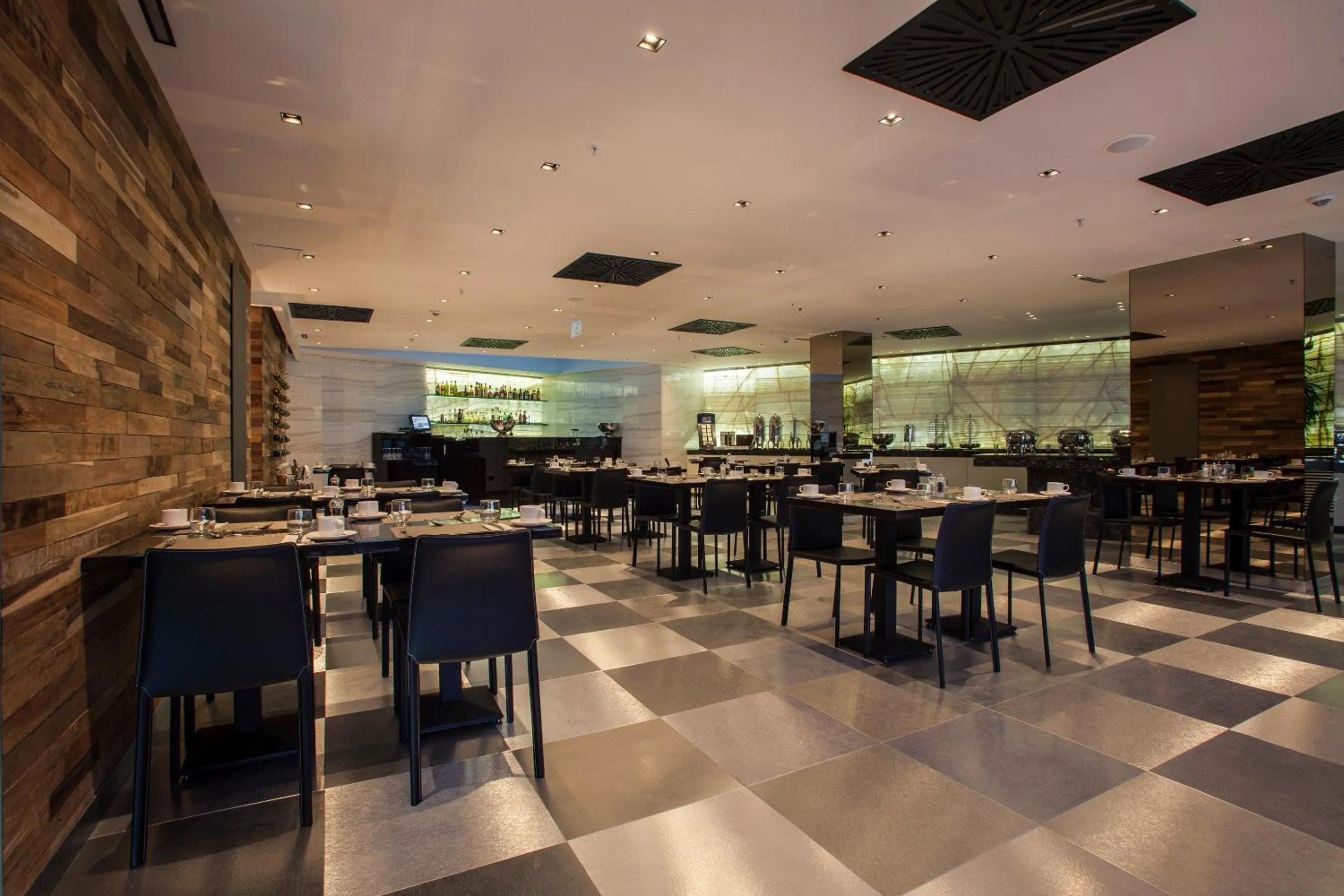 Restaurant/places to eat in Lasagrada Hotel Istanbul