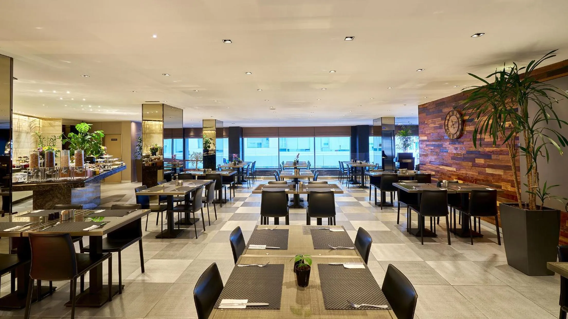 Restaurant/places to eat in Lasagrada Hotel Istanbul