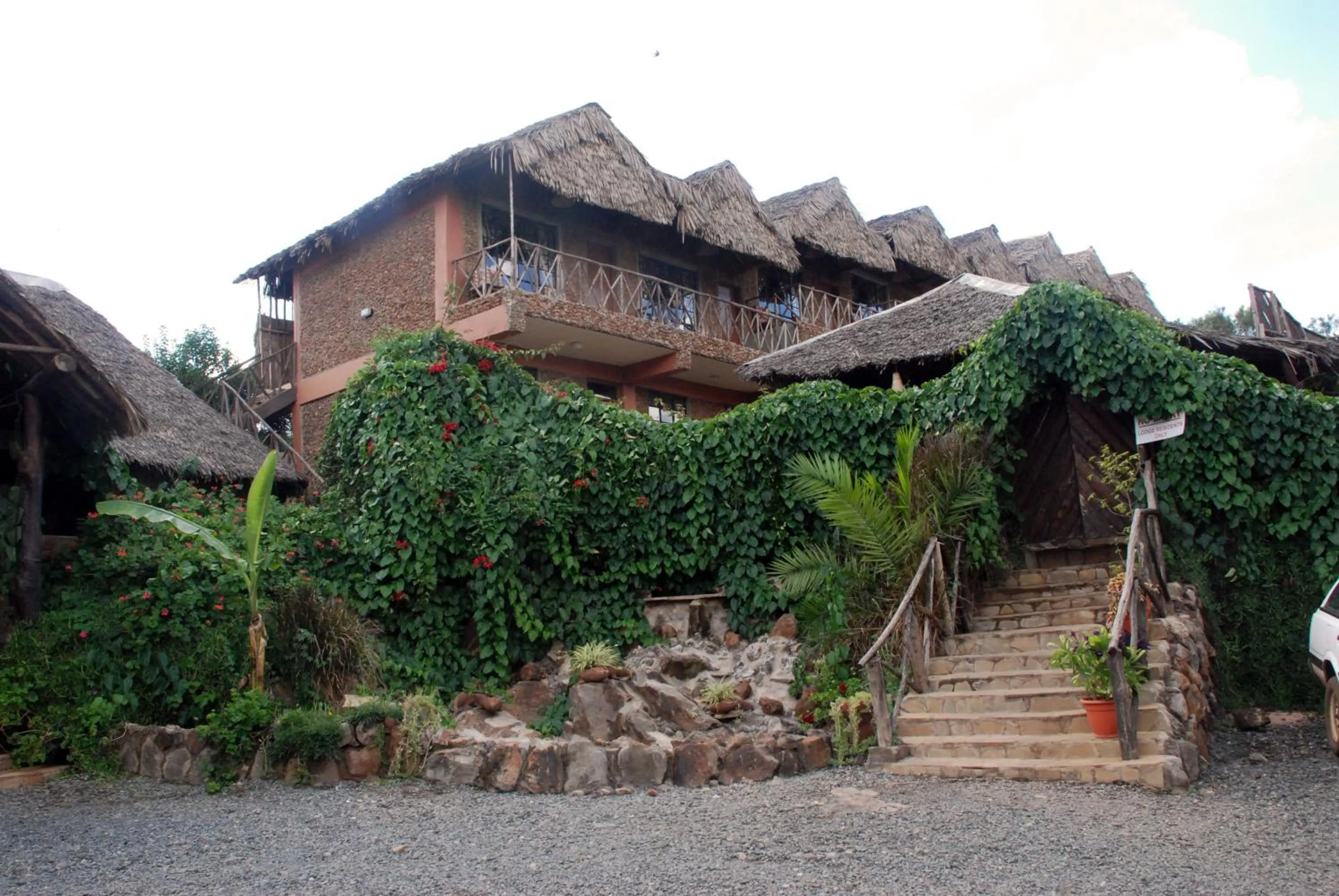 Facade/entrance in Osoita Lodge