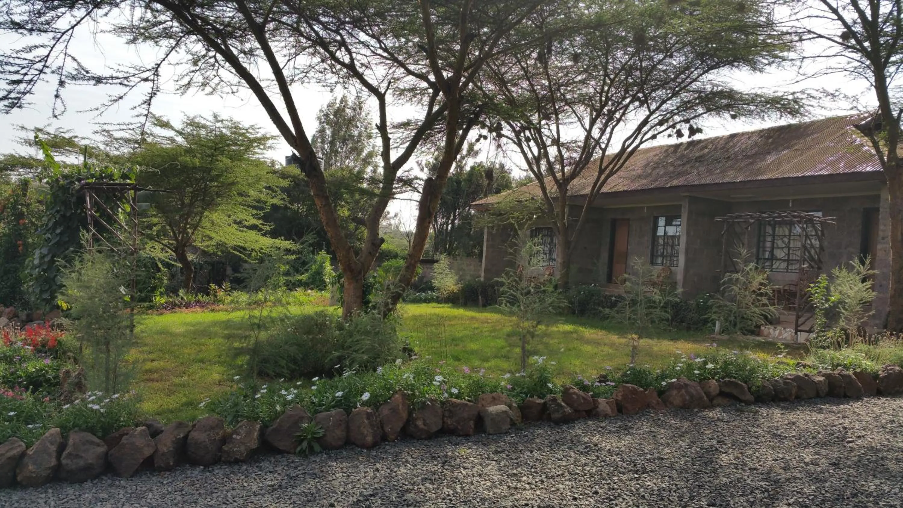 Facade/entrance in Osoita Lodge