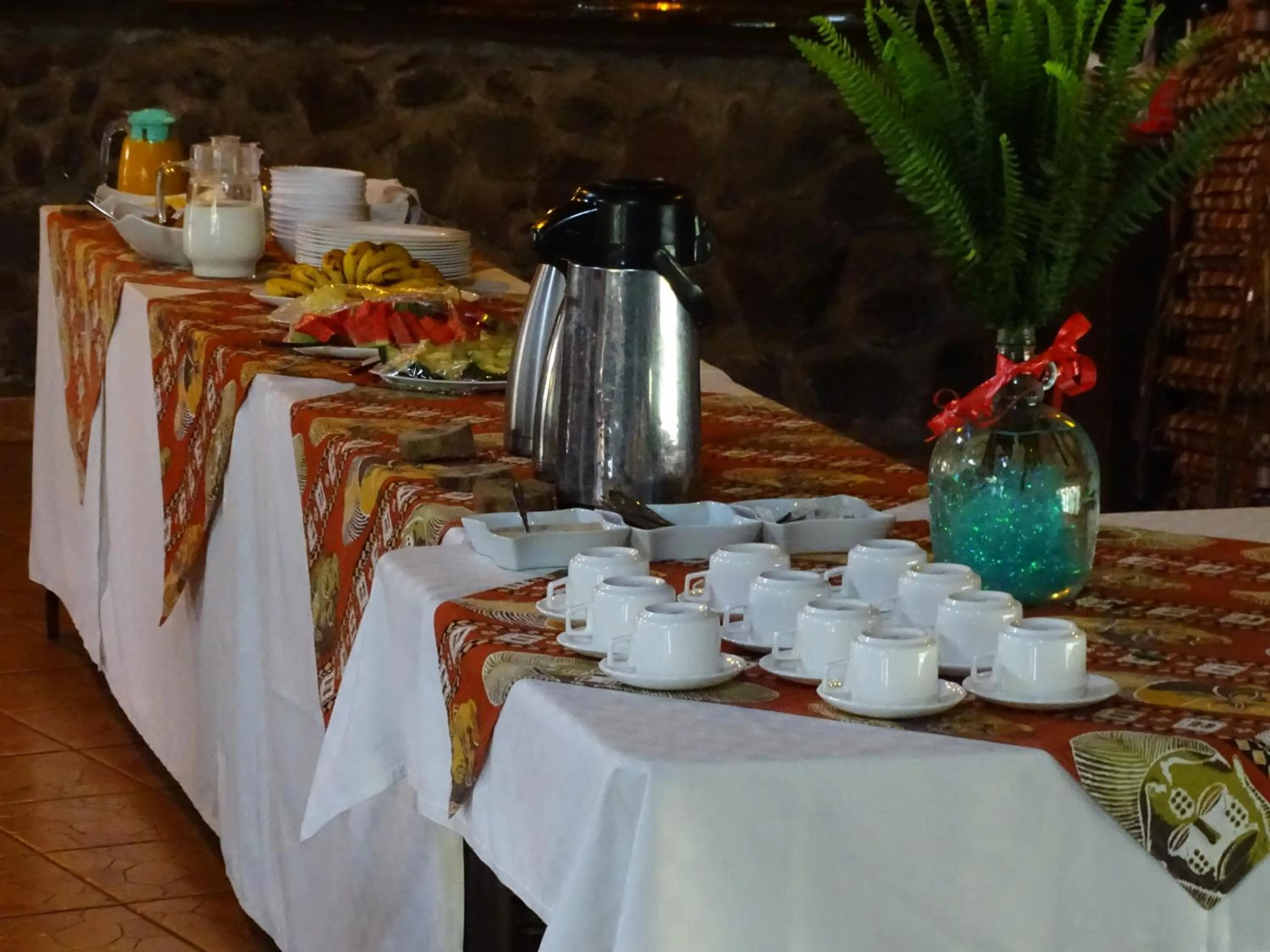 Breakfast in Osoita Lodge