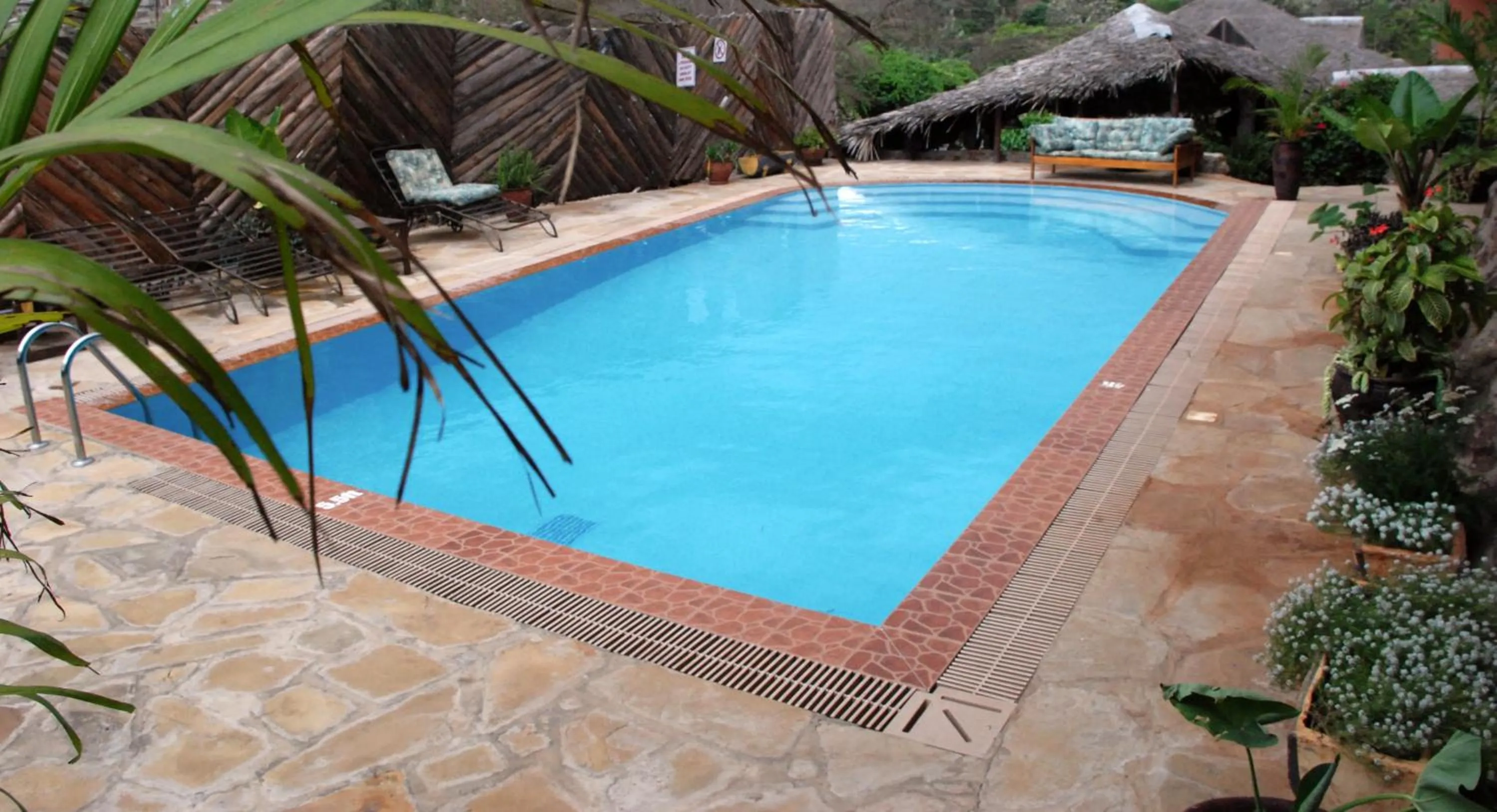 Swimming pool in Osoita Lodge