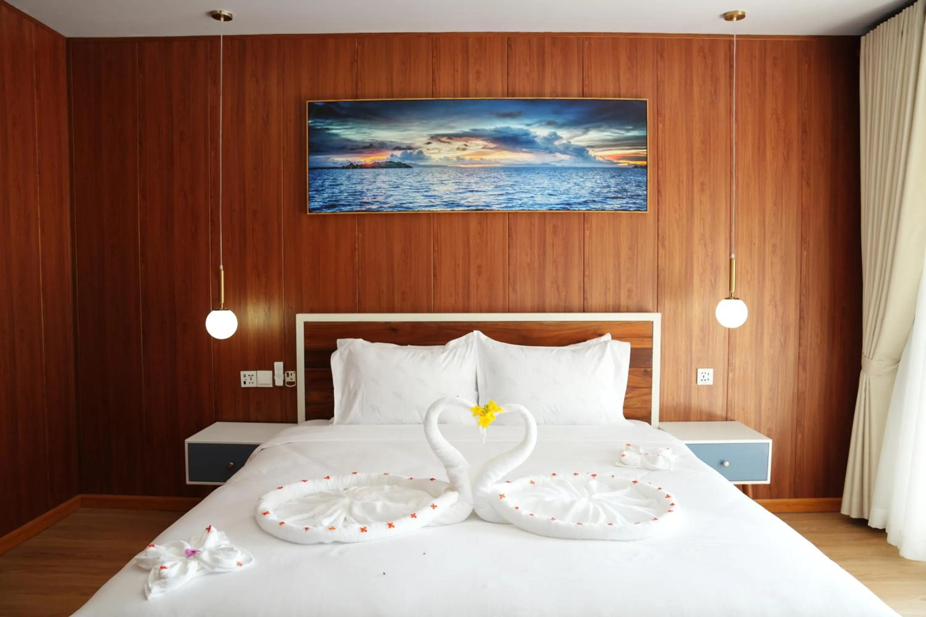 Bed in Bodega Resort