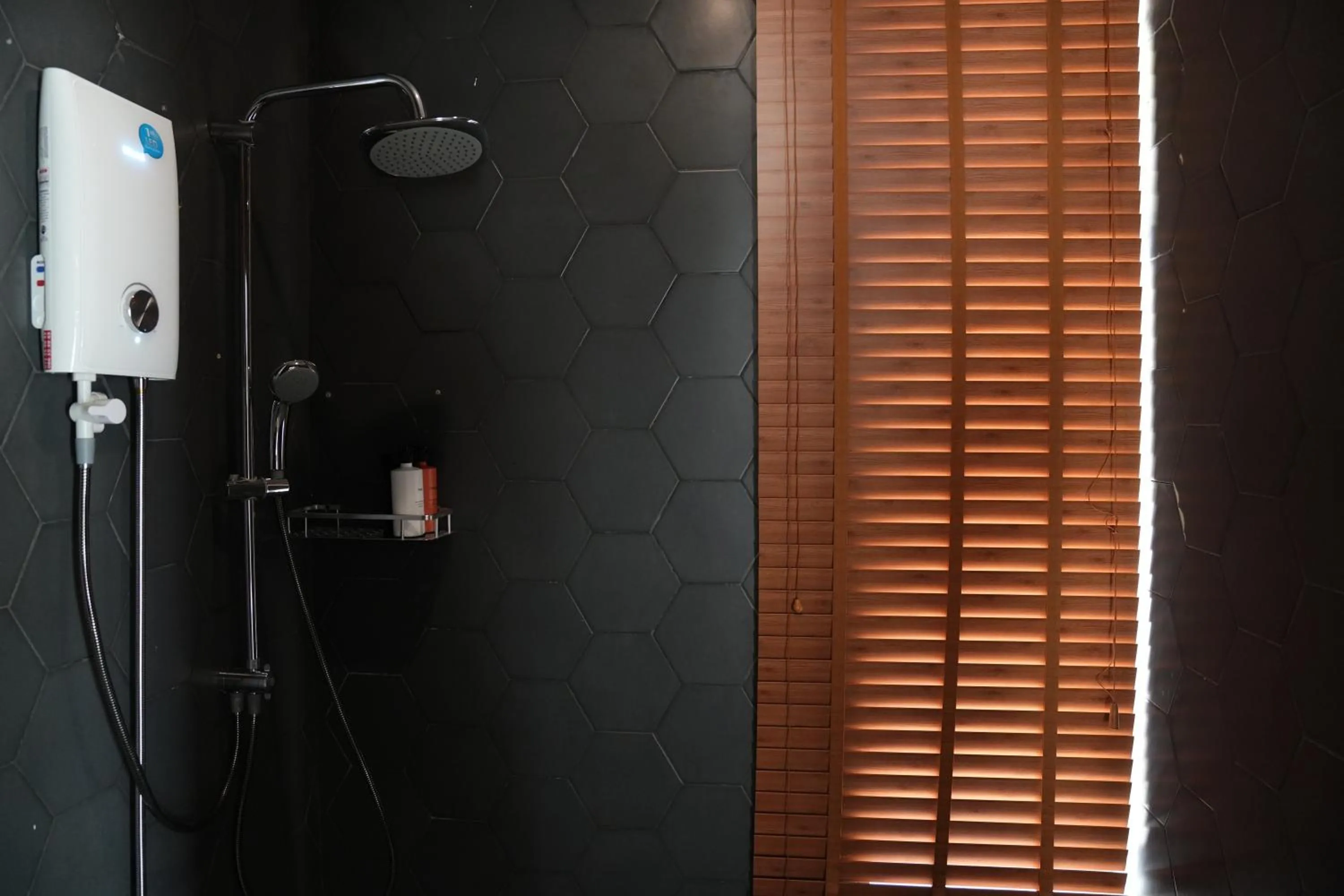 Shower, Bathroom in Bodega Resort