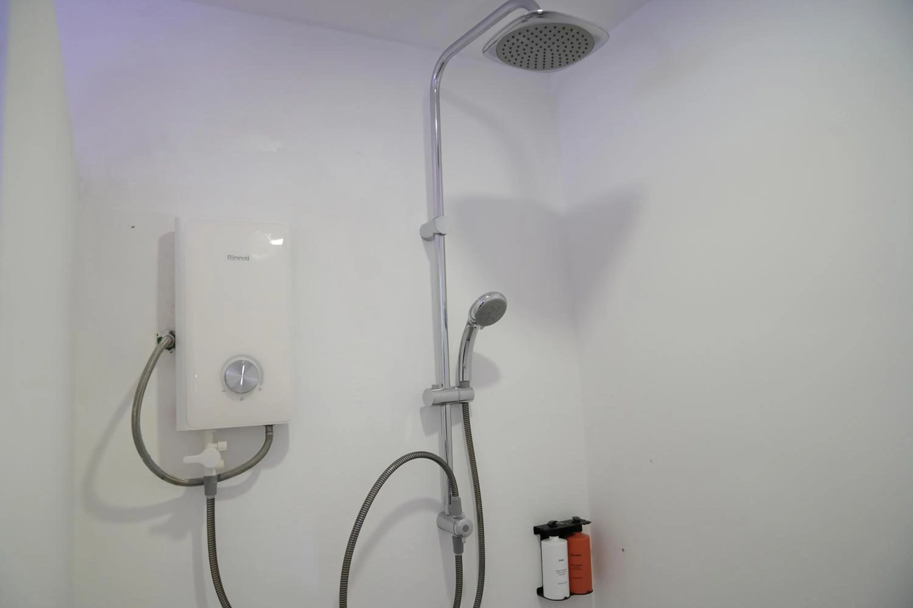 Shower, Bathroom in Bodega Resort