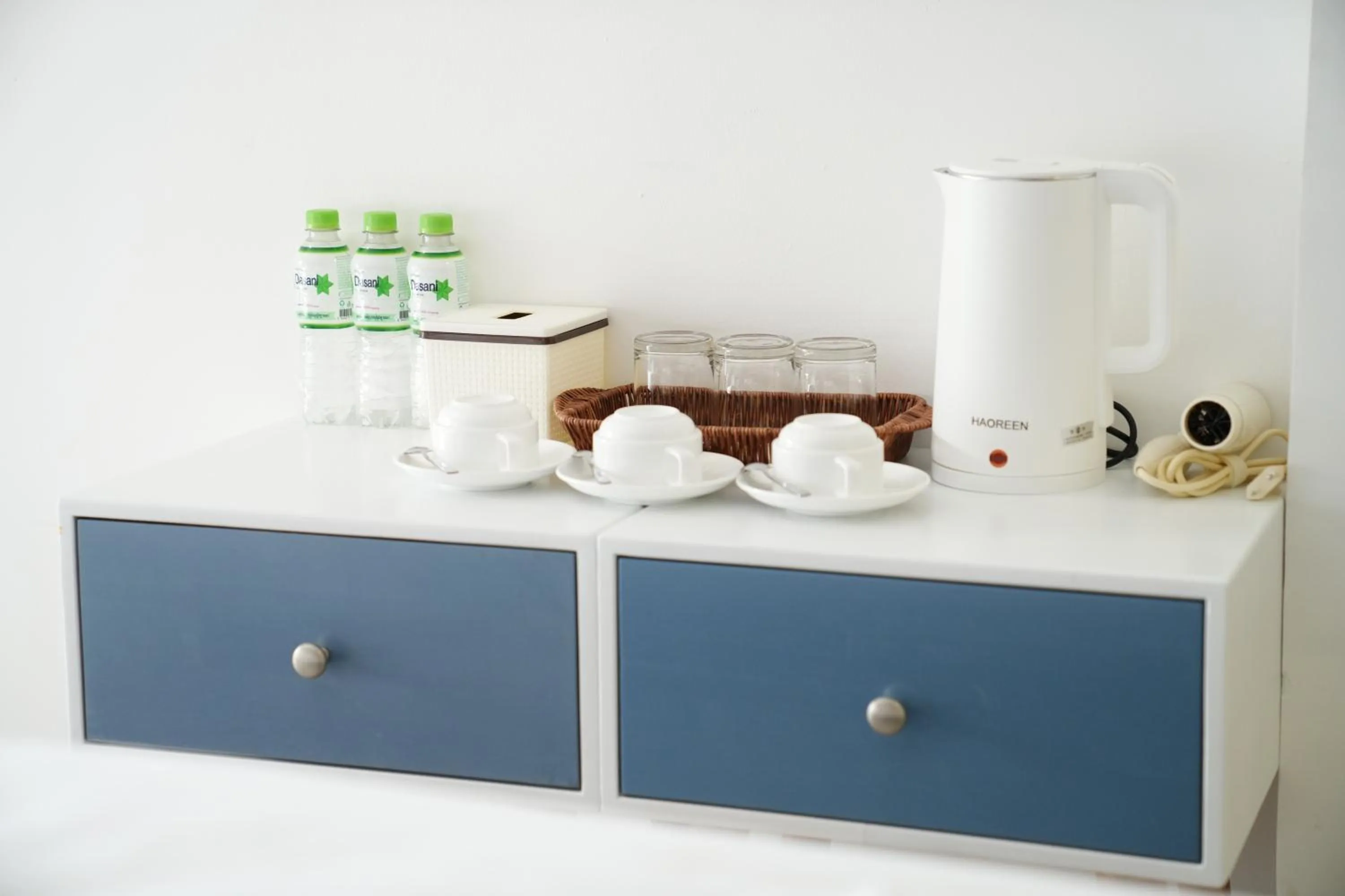 Coffee/tea facilities in Bodega Resort