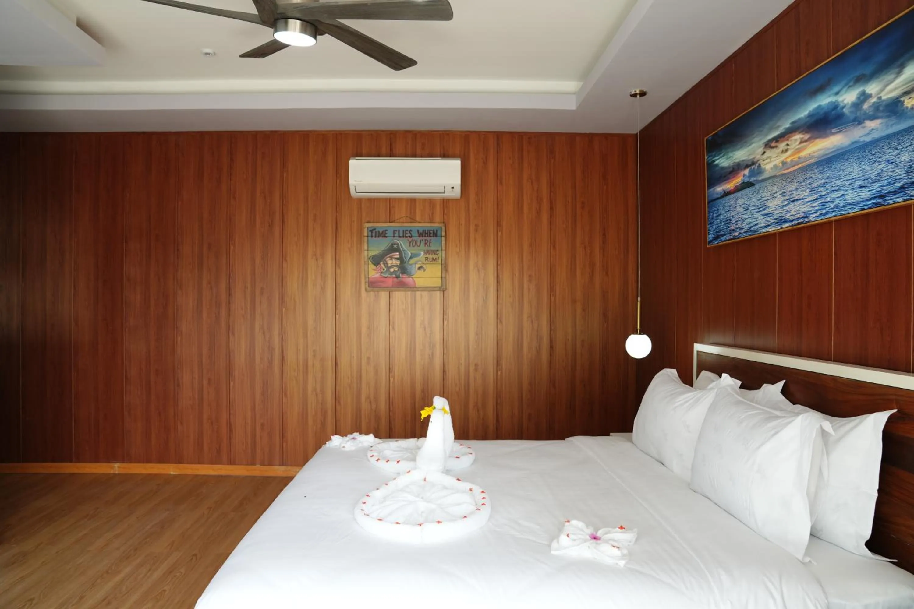 Bed in Bodega Resort