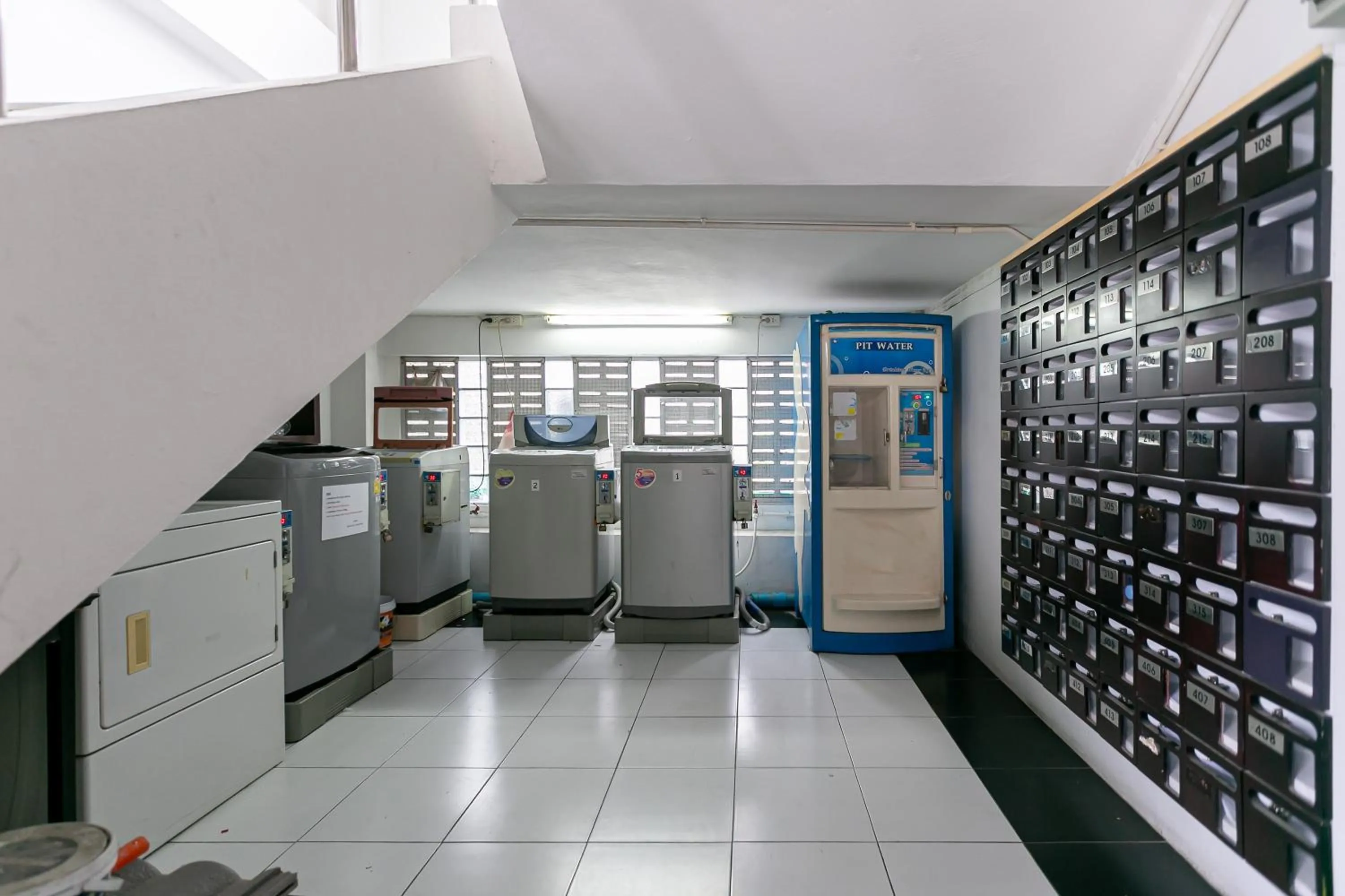 Area and facilities in Ruan Plaisoi Apartment