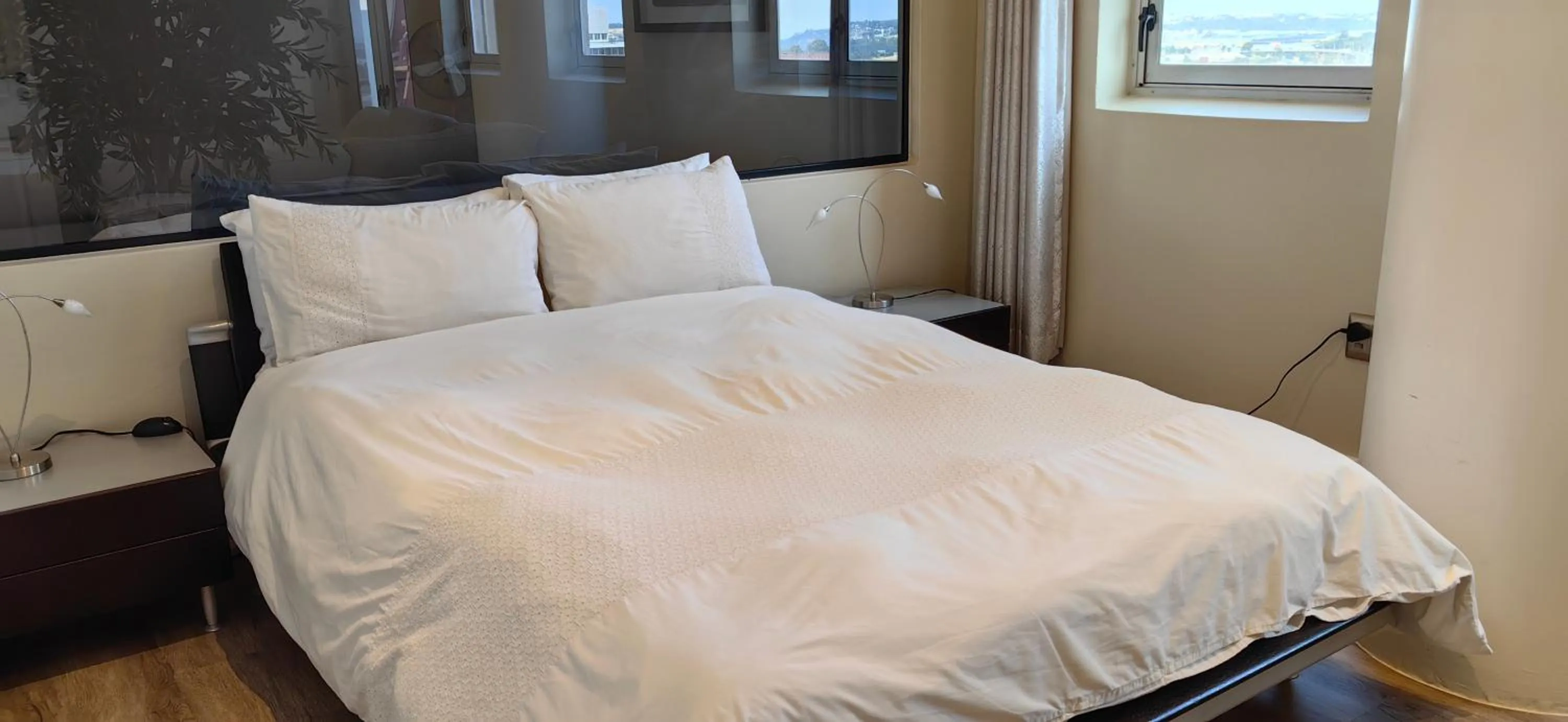 Bed in 4 on Pritchard Luxury Suites