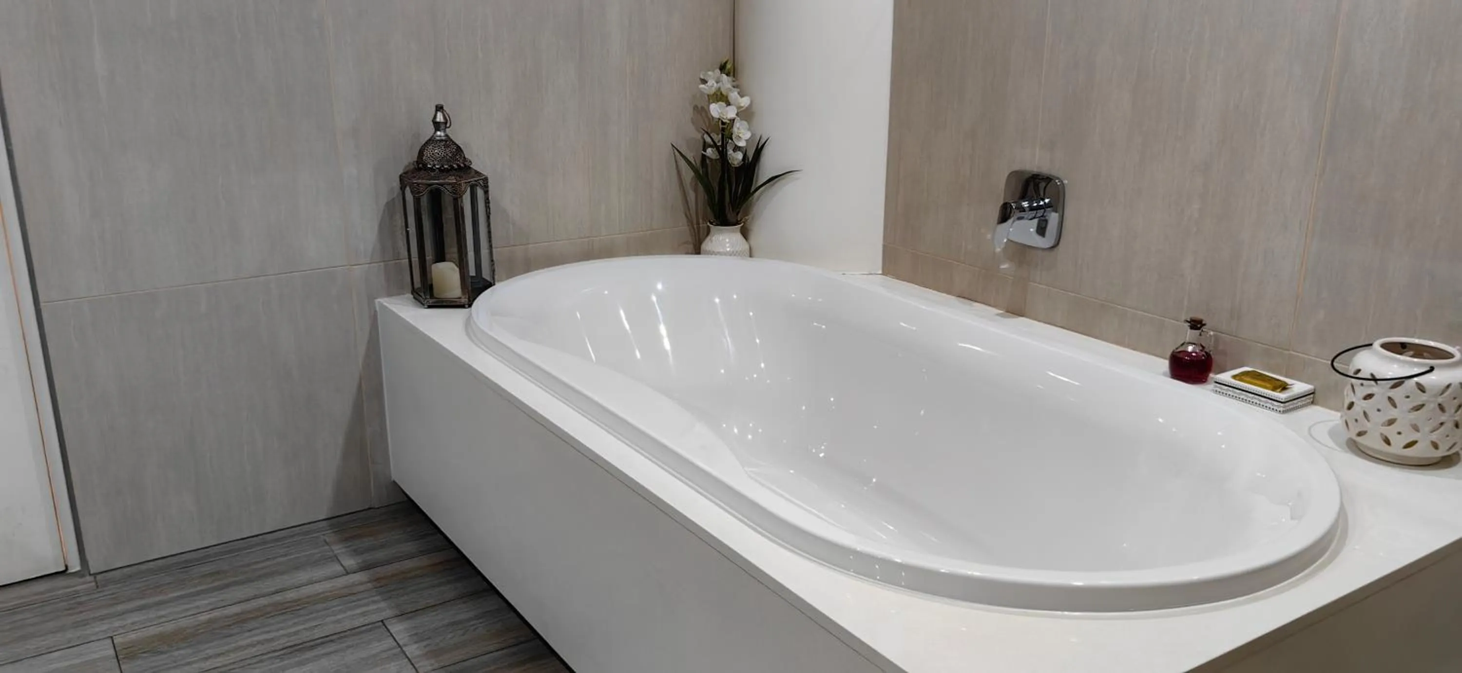 4 on Pritchard Luxury Suites