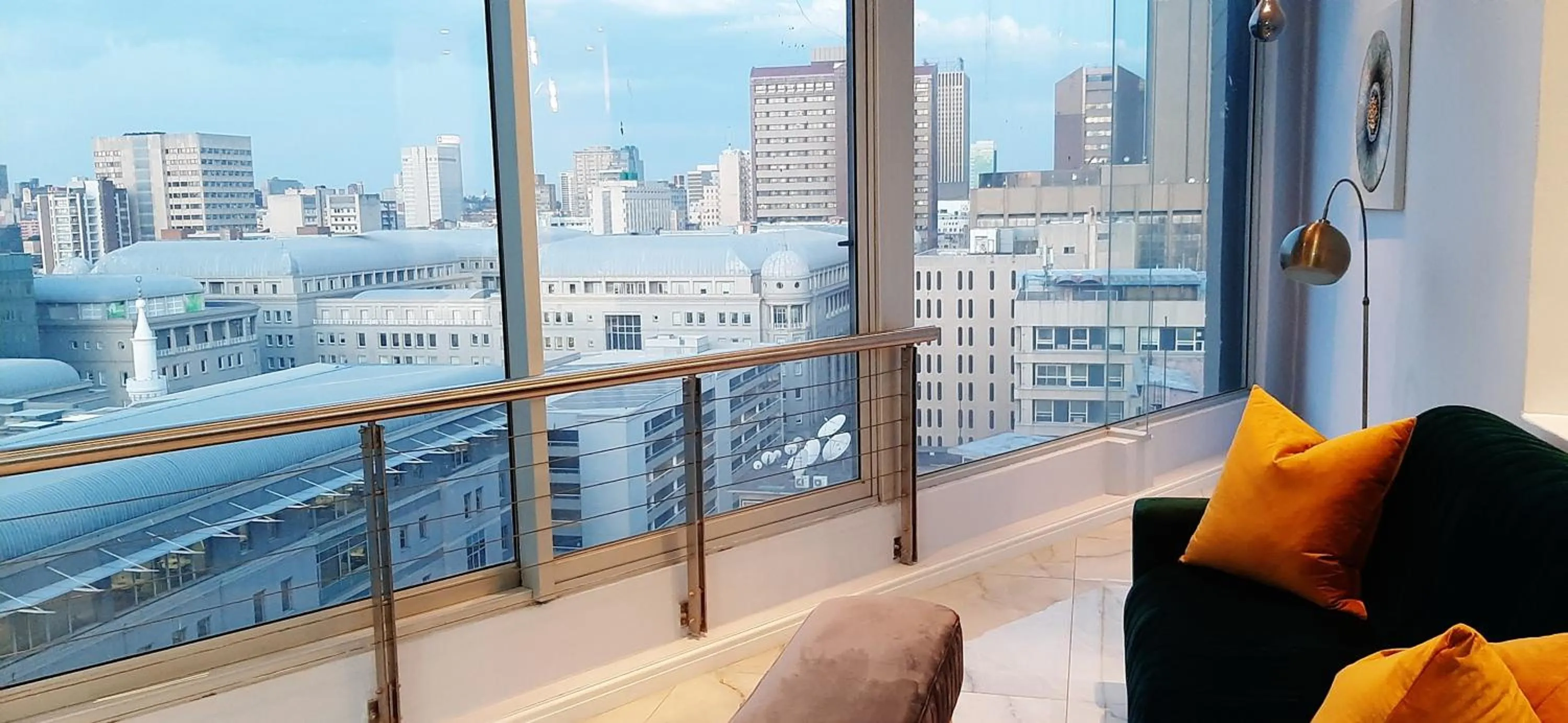 4 on Pritchard Luxury Suites