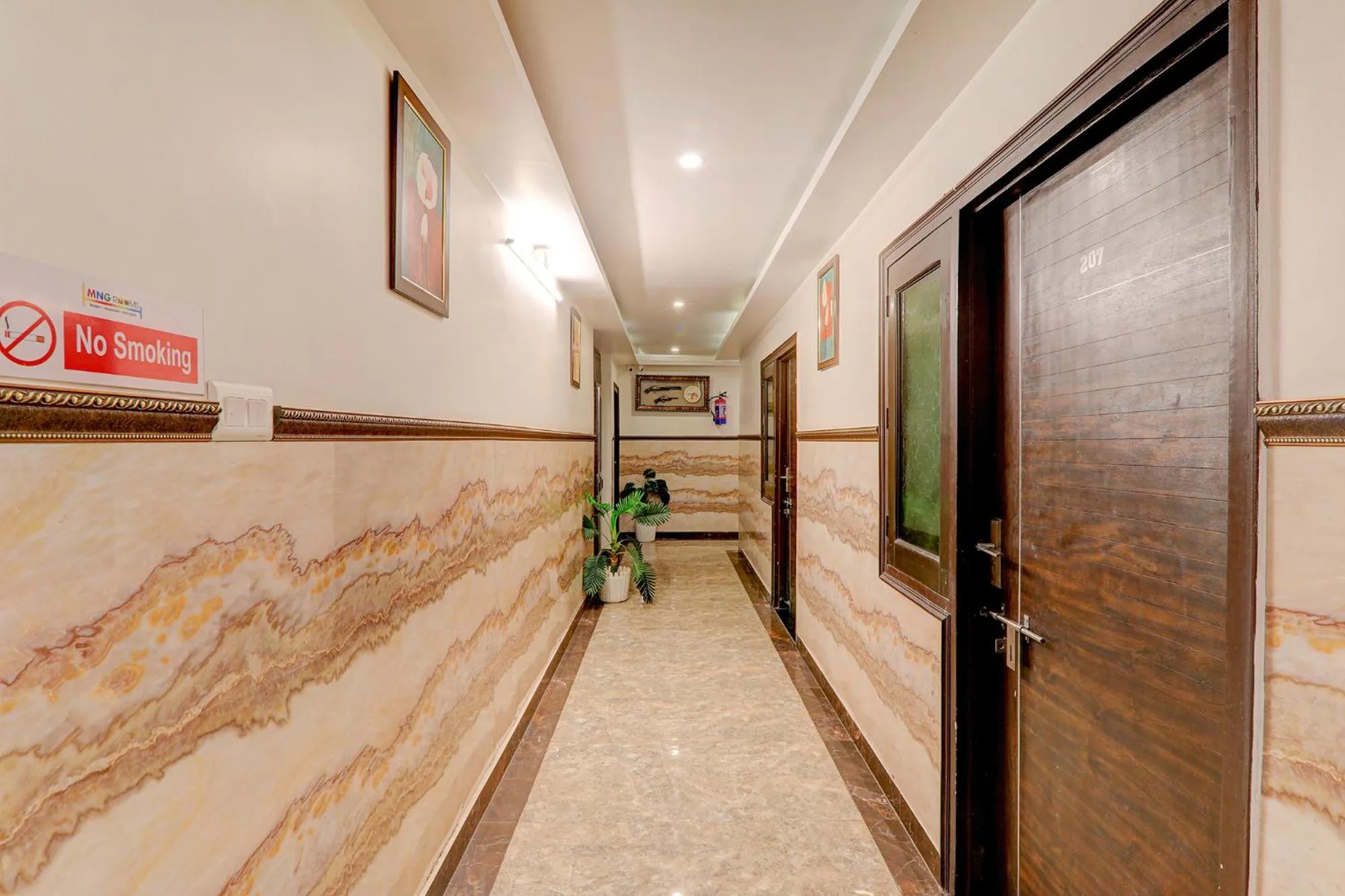 Lobby or reception in FabHotel The Villa