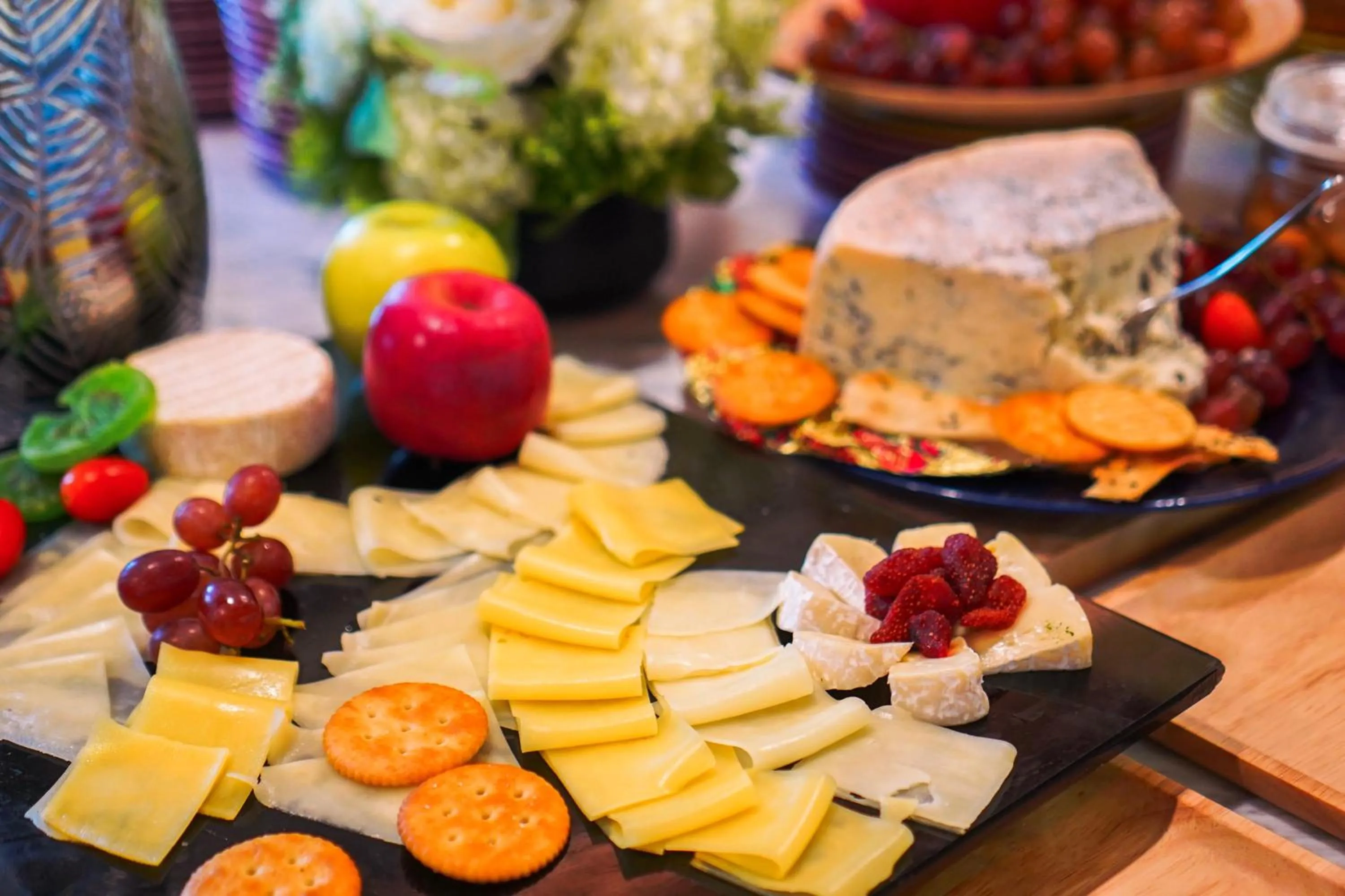 Buffet breakfast in Mida Grande Resort Phuket Official Account