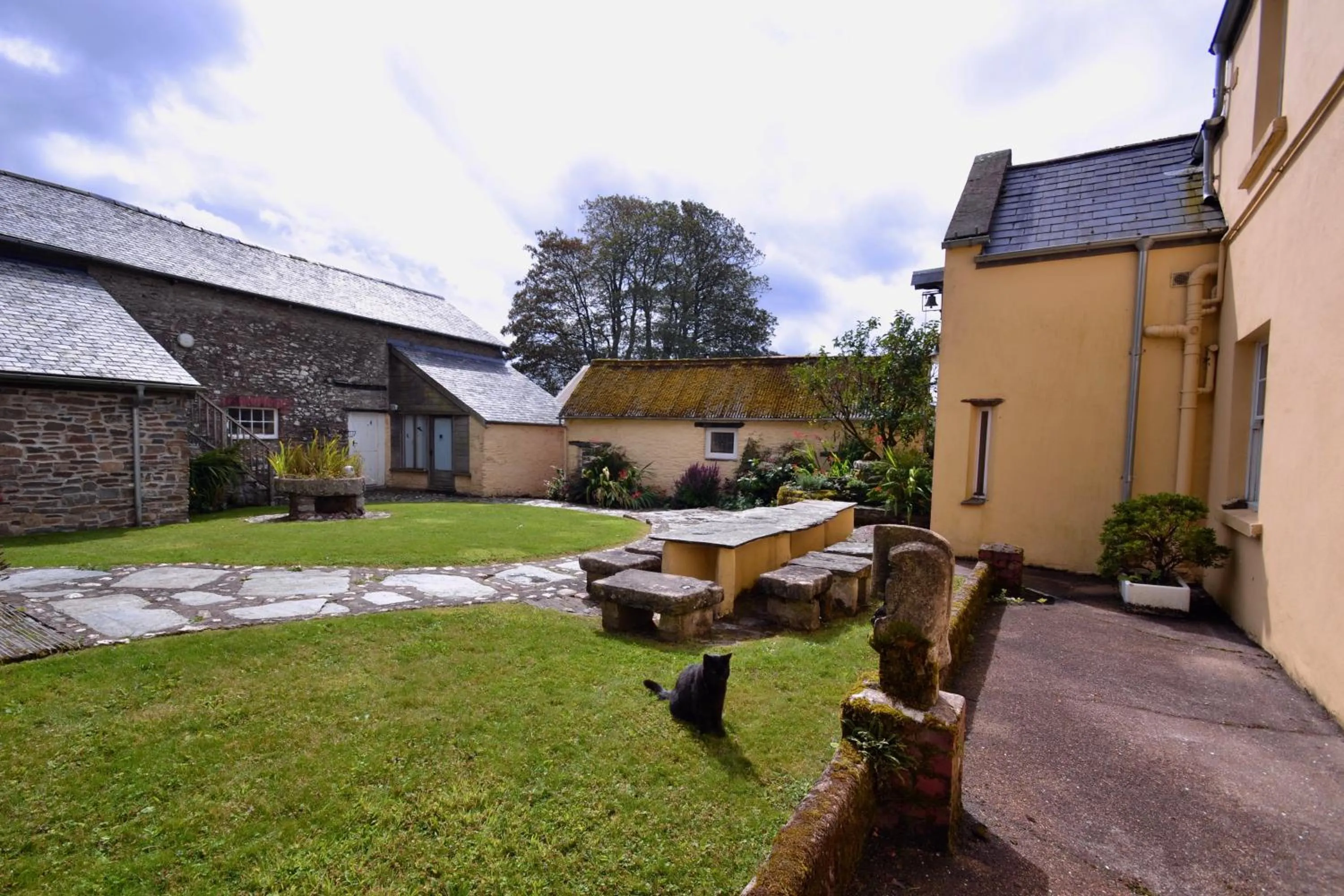 Holwell Holistic Retreat