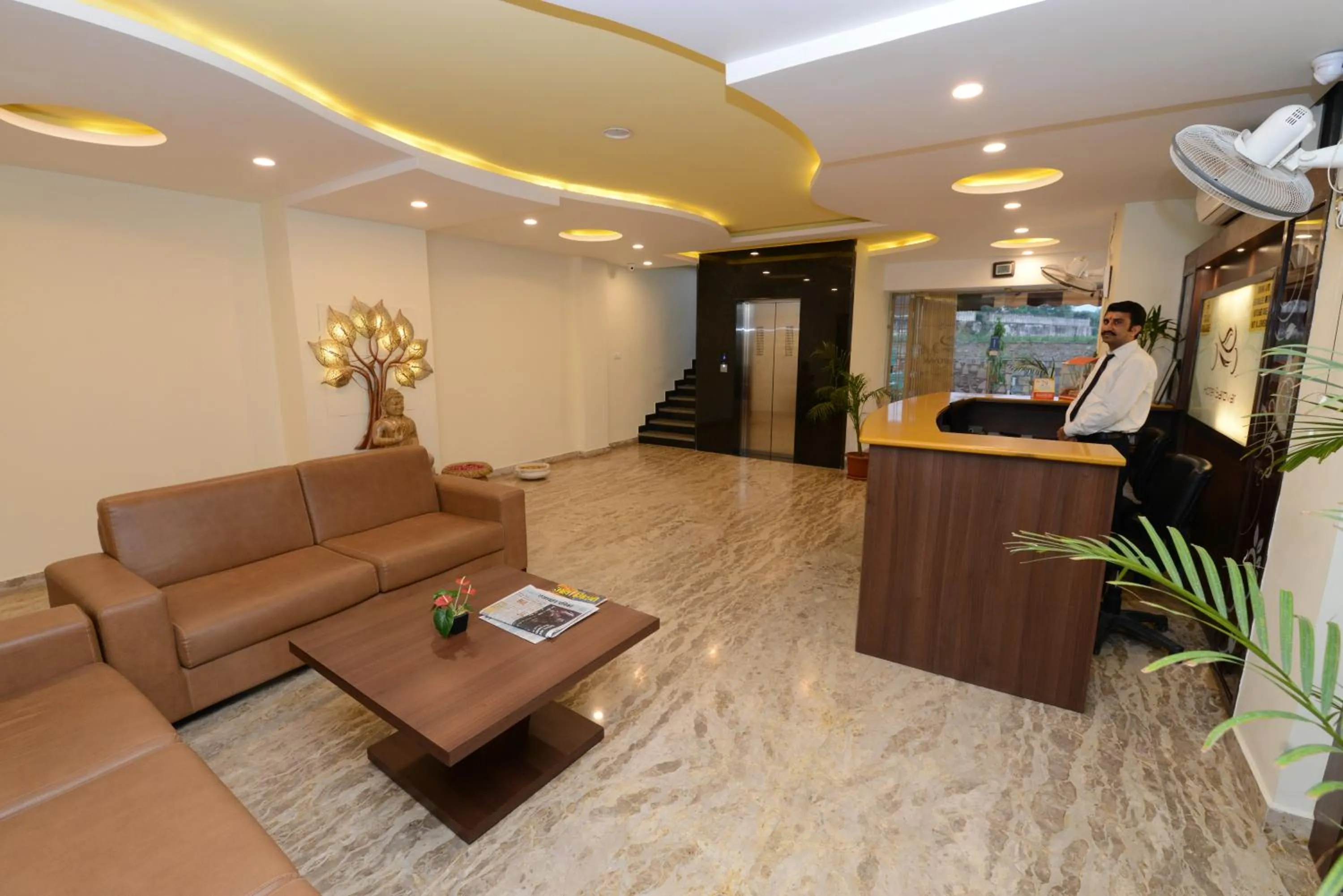 Lobby or reception in Hotel Sanobar