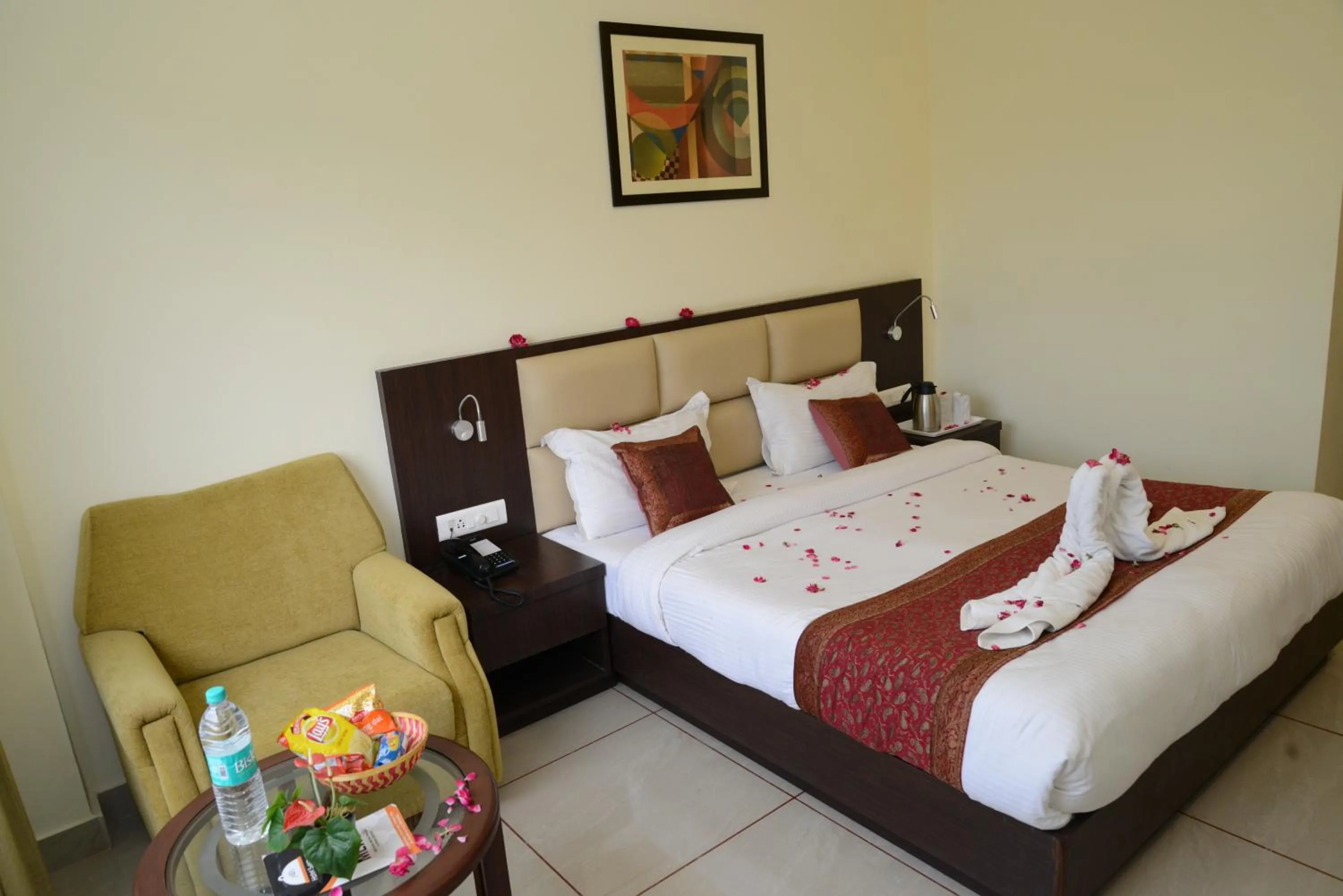 Bed in Hotel Sanobar