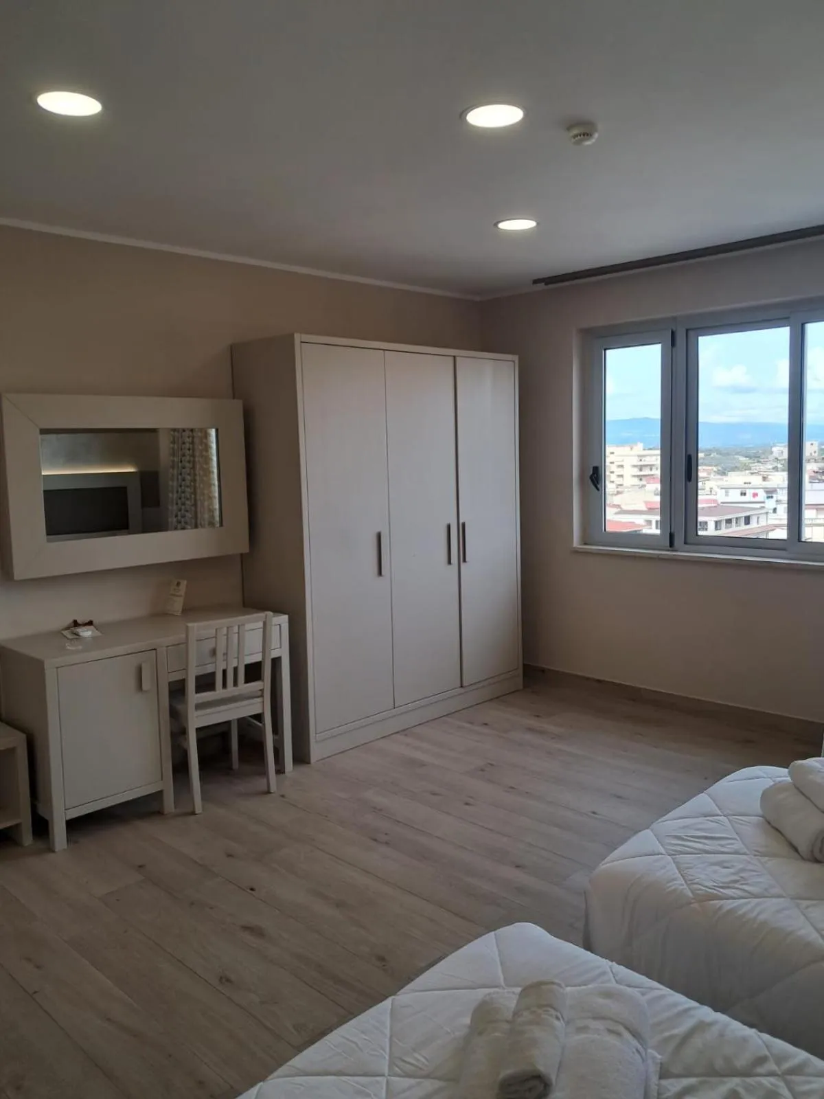 TV and multimedia, Bed in Hotel Palace Gioia Tauro