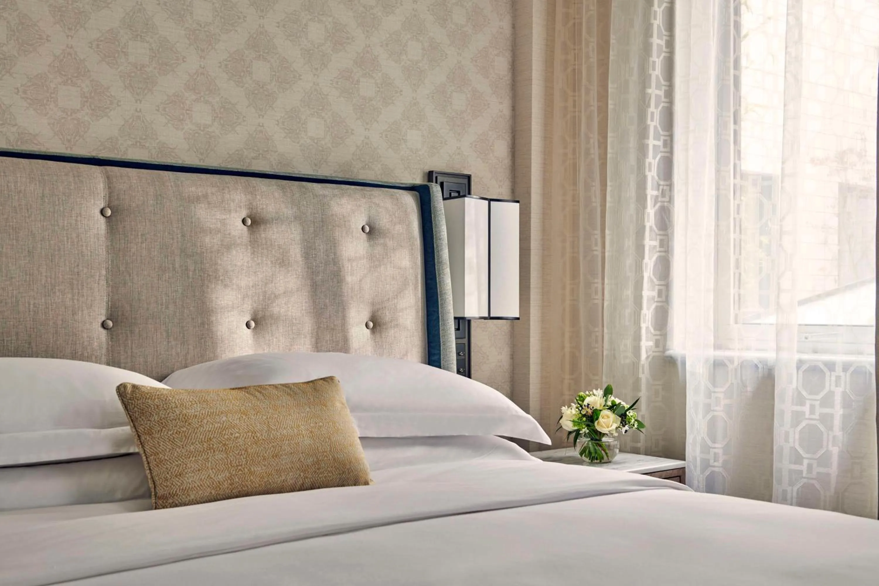 Bedroom, Bed in Great Scotland Yard Hotel, part of Hyatt