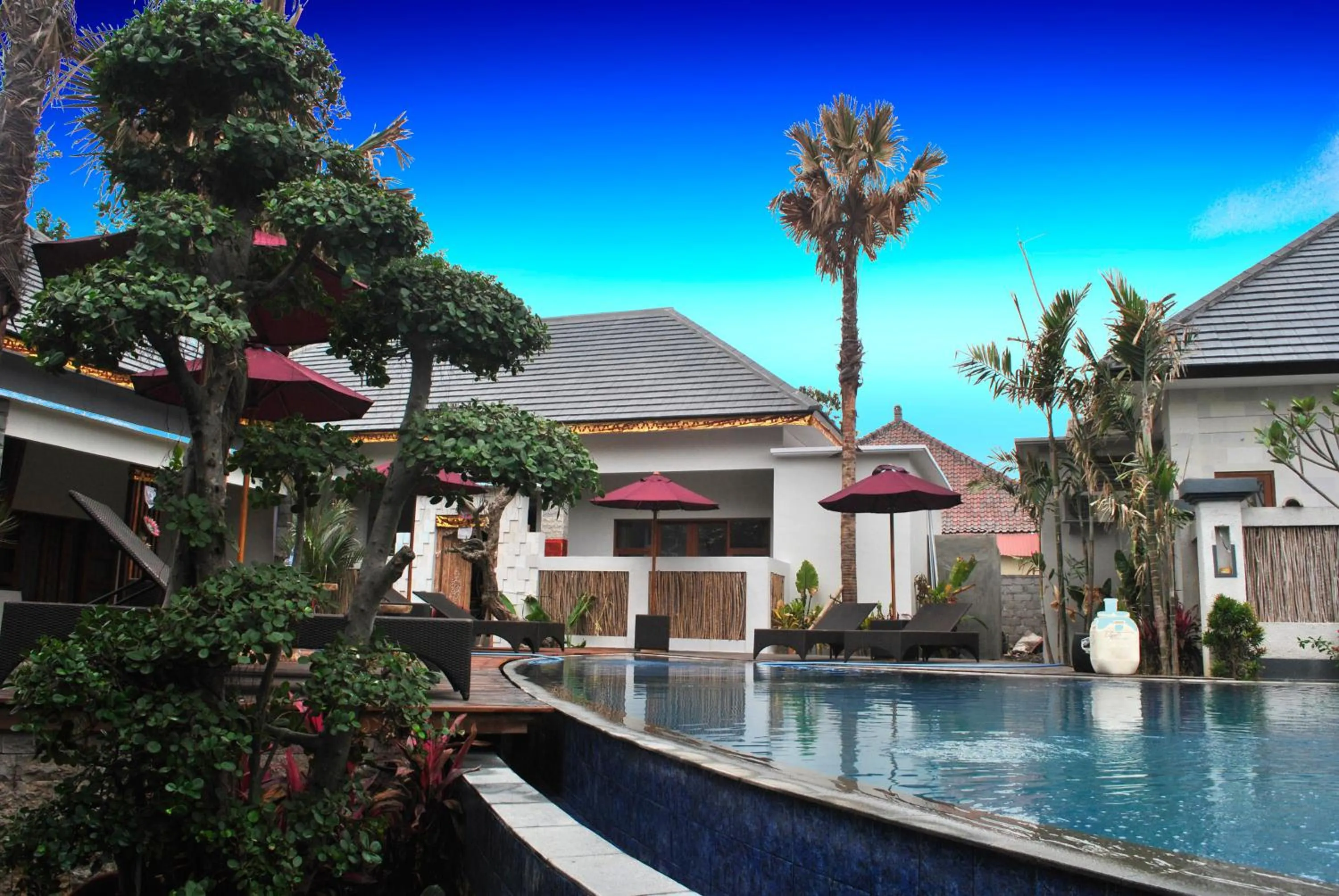 Swimming pool in LGood Lembongan Island Villas