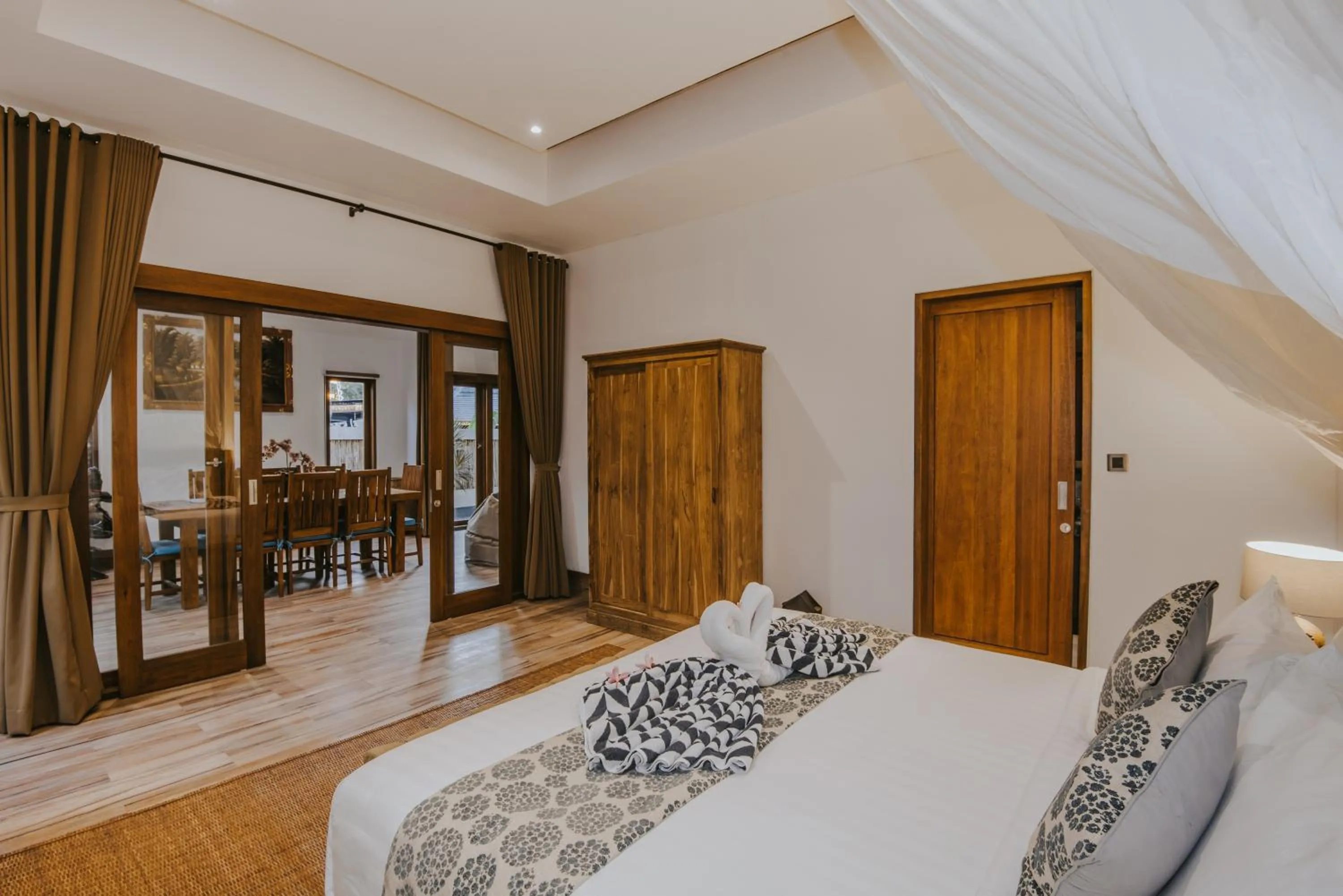 Bed in LGood Lembongan Island Villas