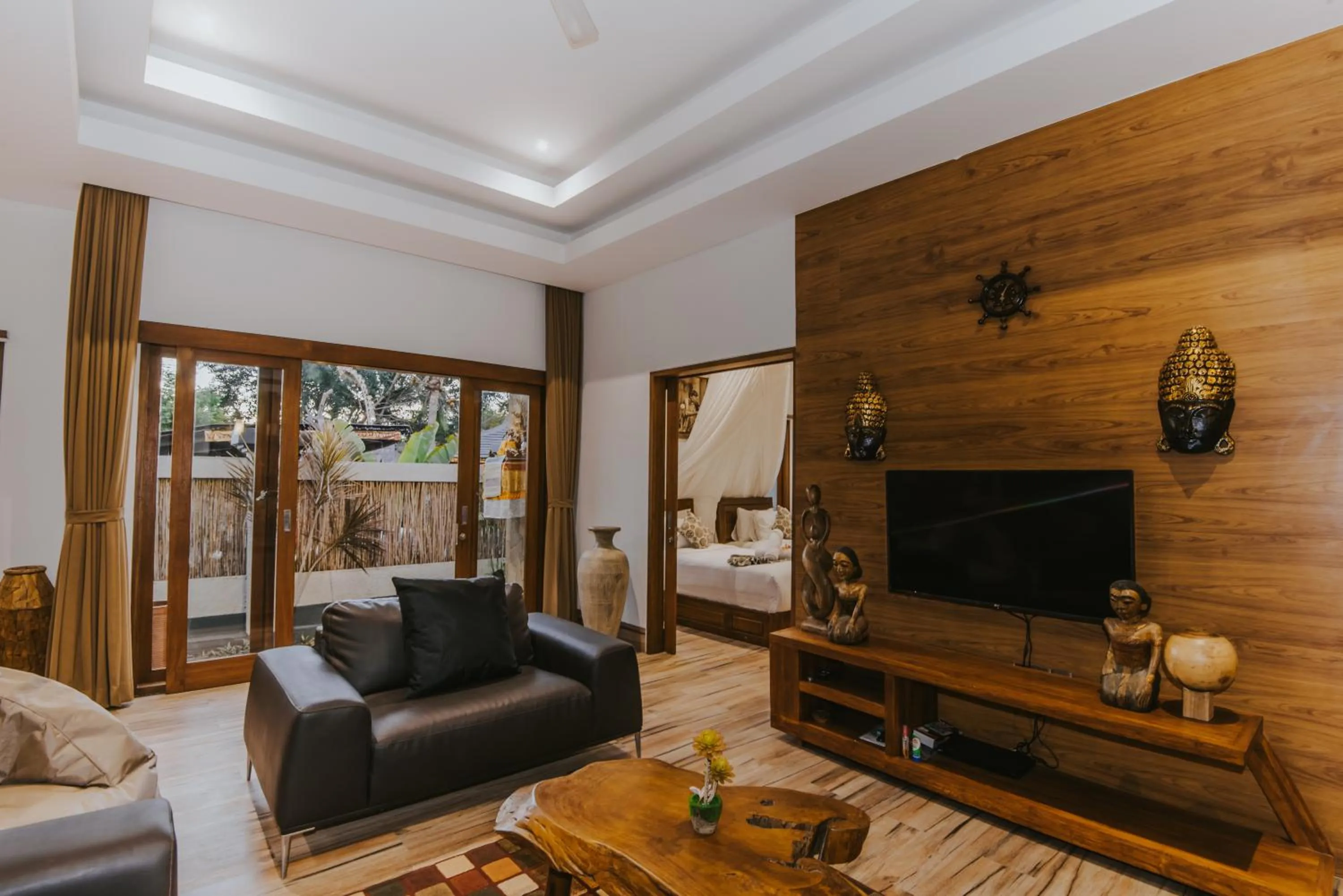 TV and multimedia in LGood Lembongan Island Villas