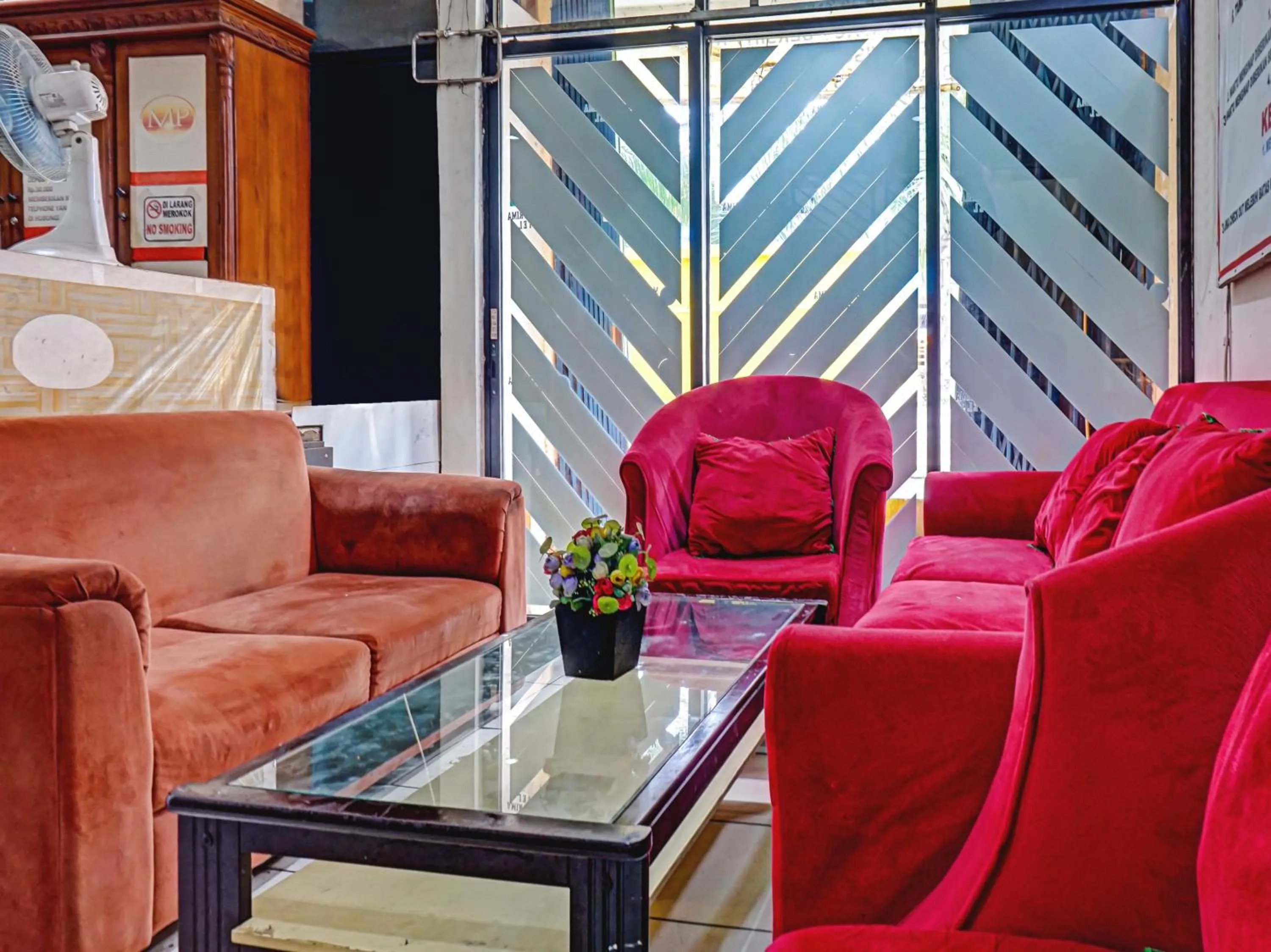 Lobby or reception in Penginapan Marsya Prima Syariah