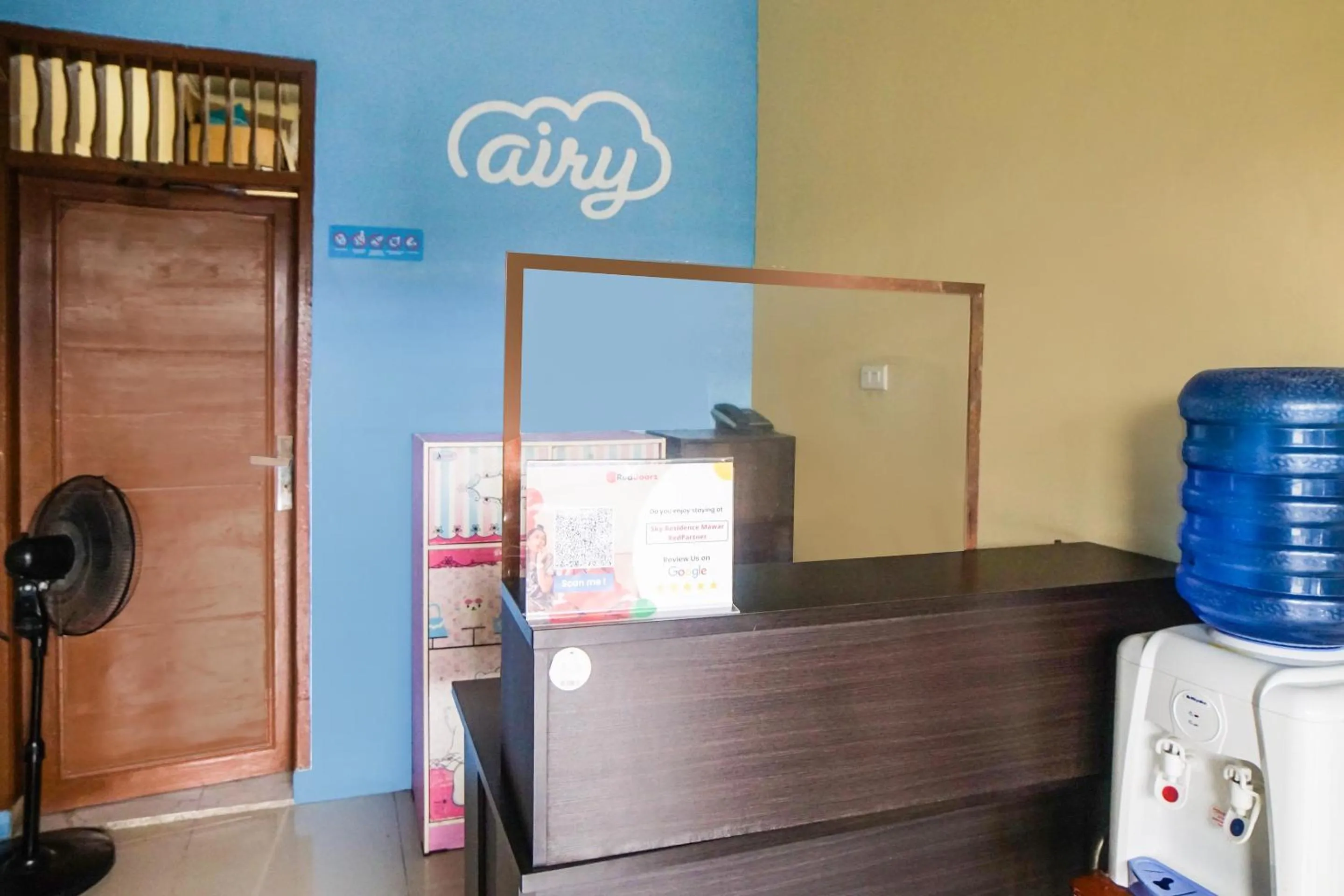 Lobby or reception in Hotel O Sky Residence Mawar