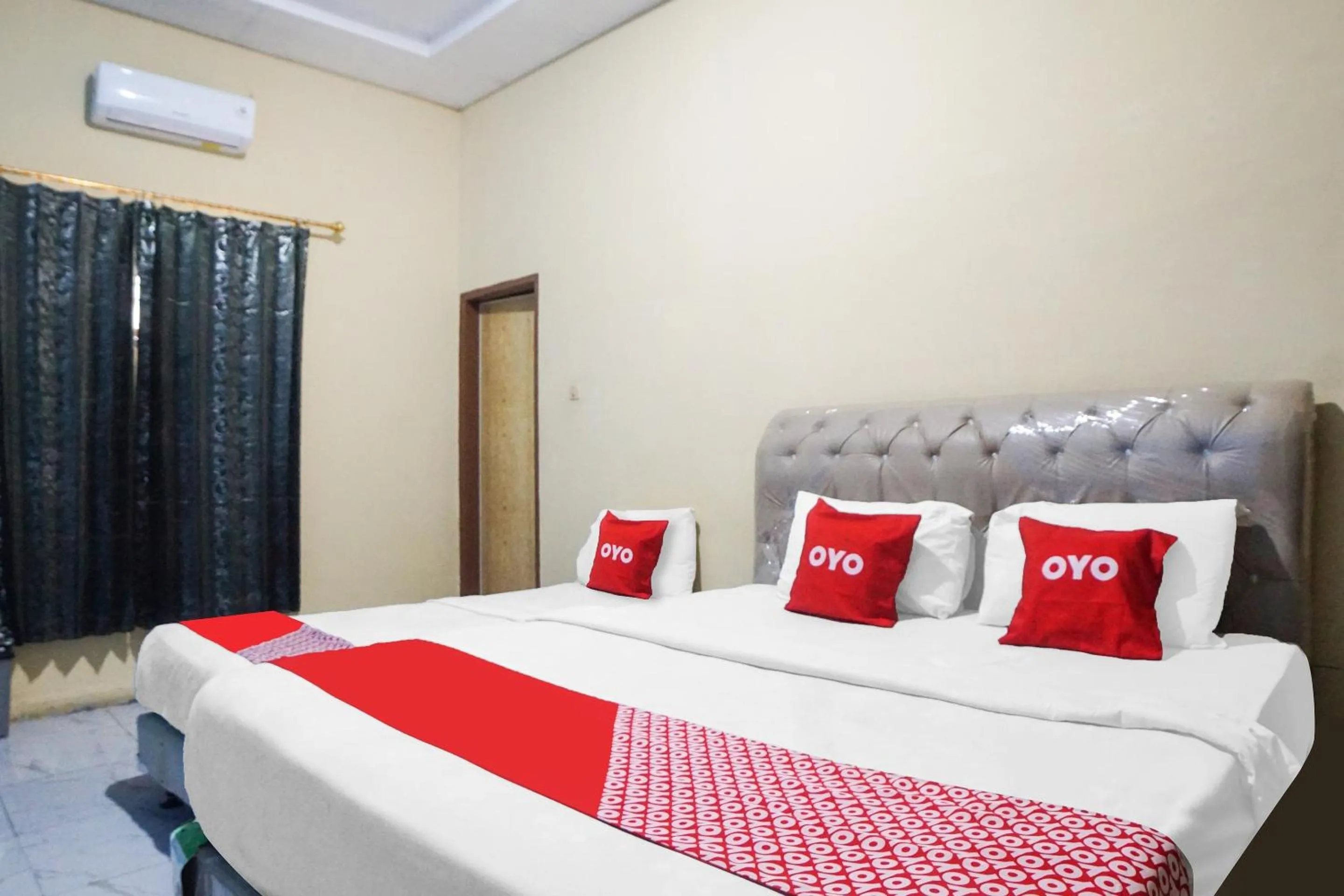 Bedroom, Bed in Hotel O Sky Residence Mawar