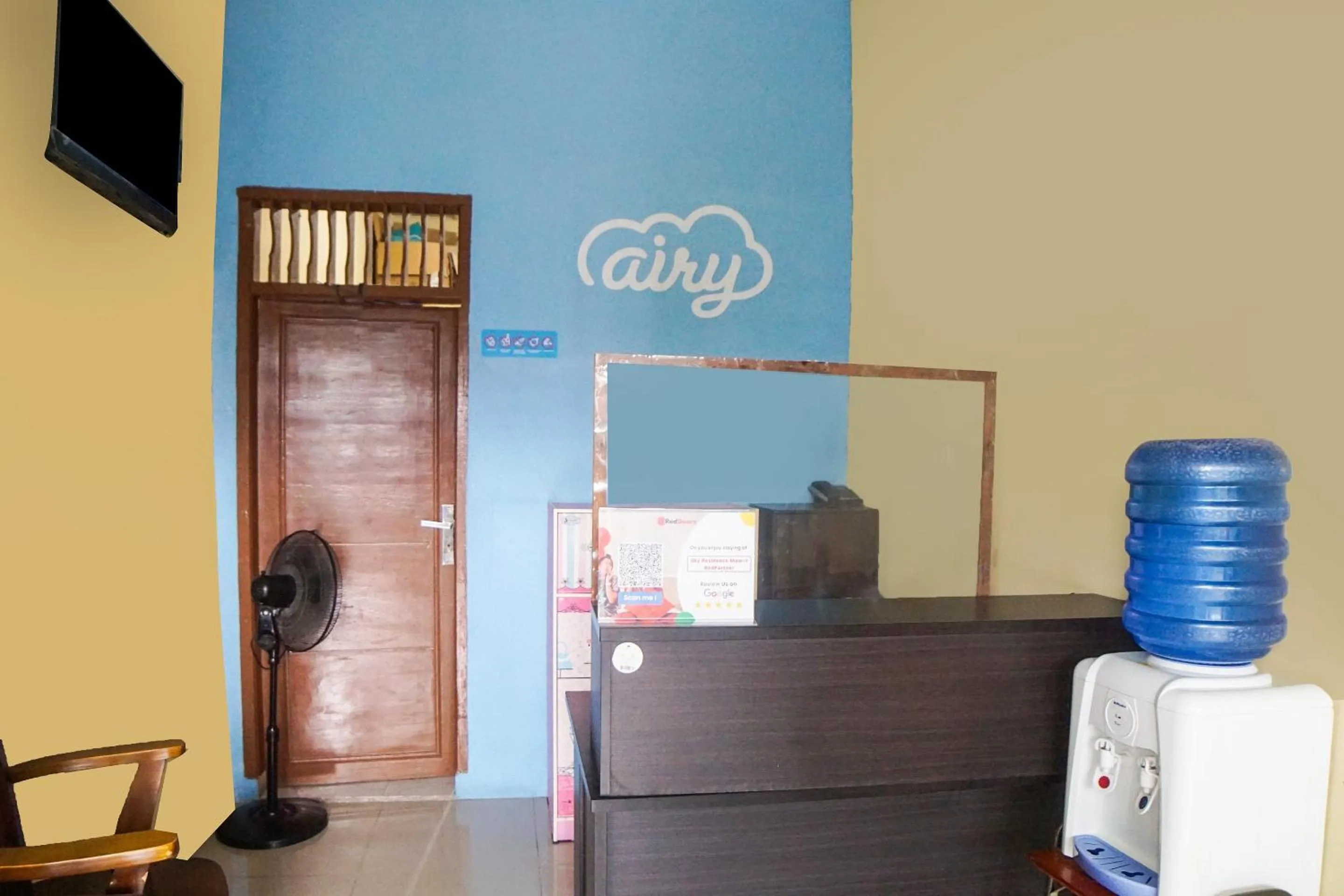 Lobby or reception in Hotel O Sky Residence Mawar