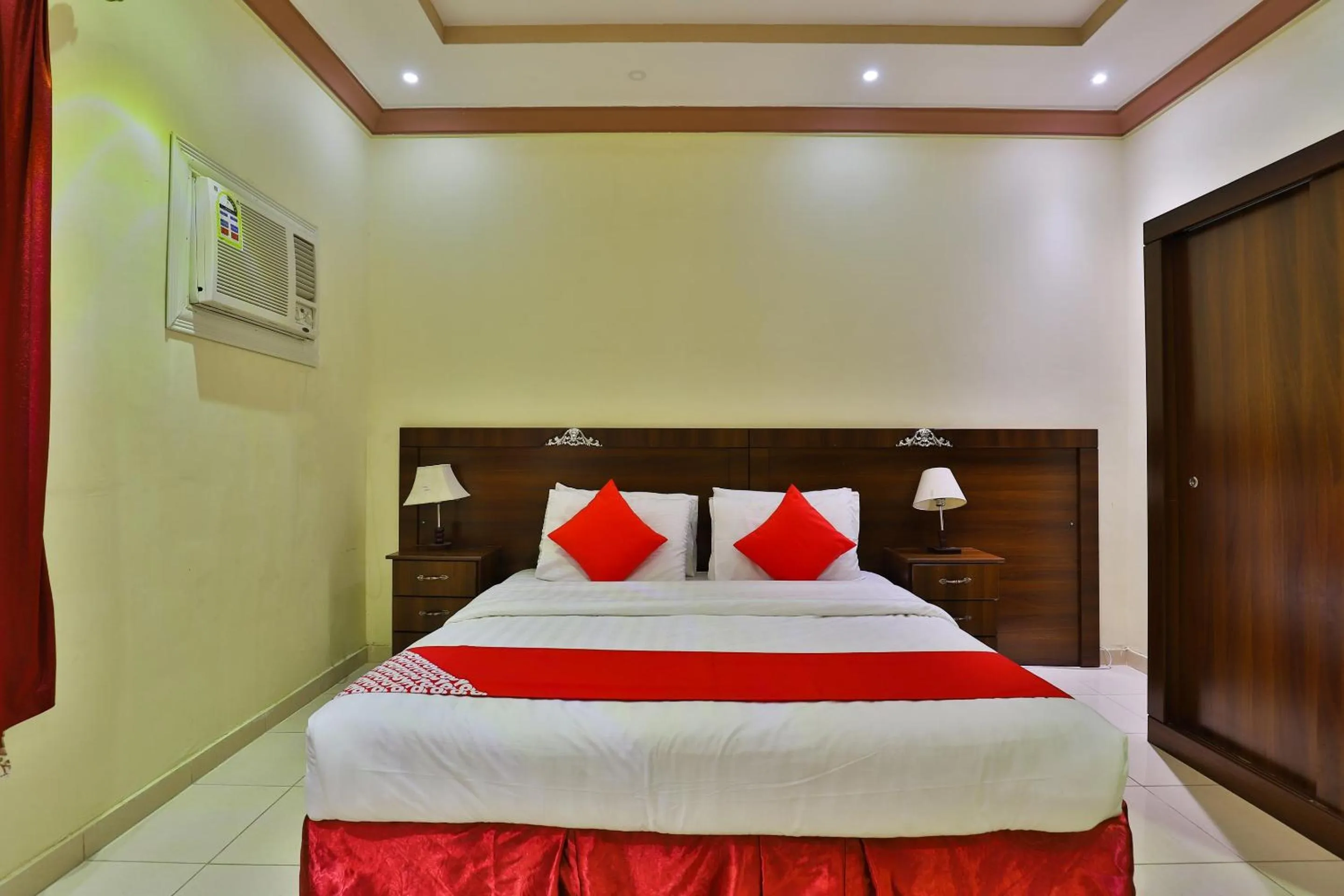 Bedroom in OYO 273 Star Yanbu Hotel Suites