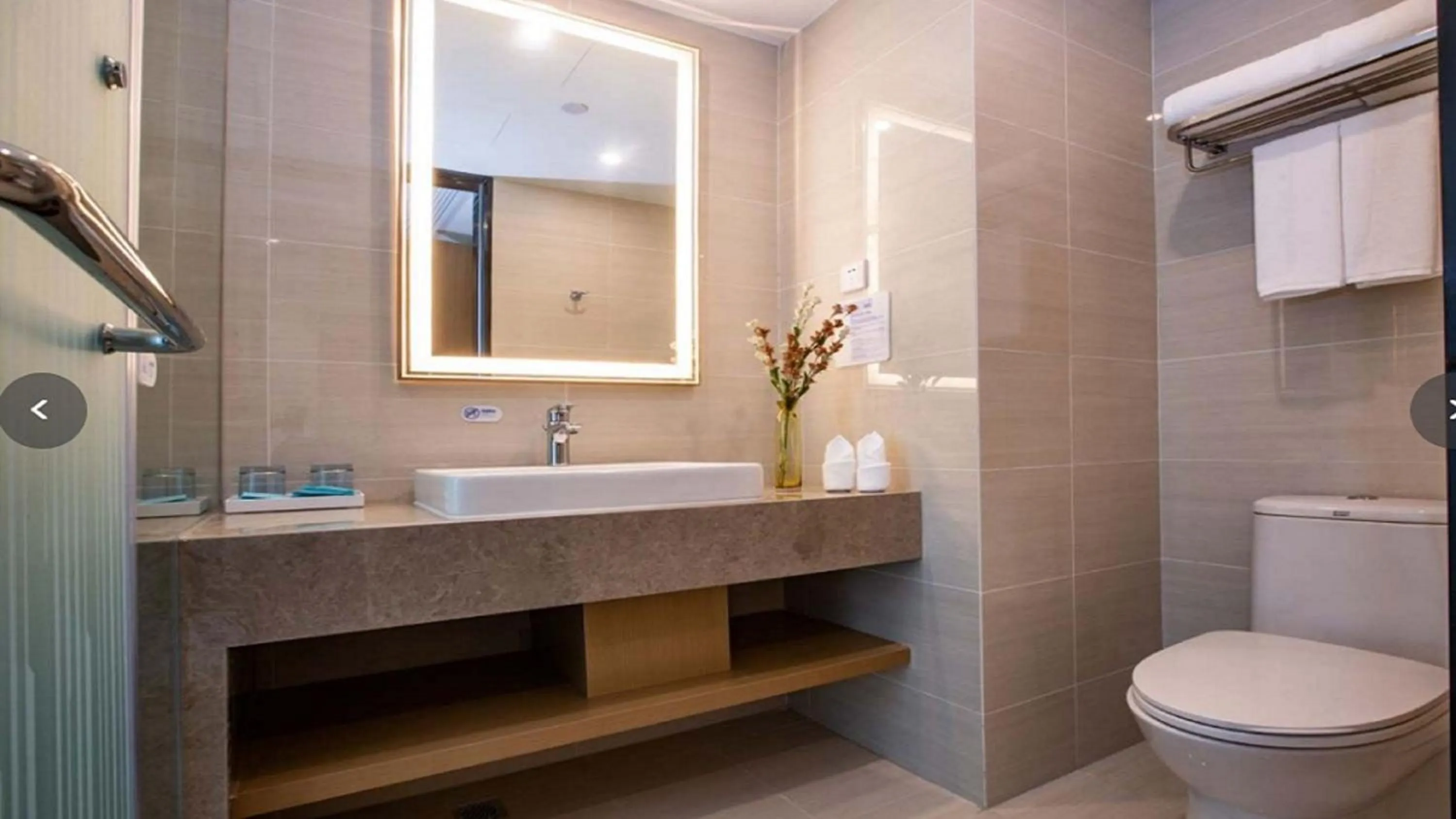 Bathroom in Holiday Inn Express Changzhou Xinbei by IHG