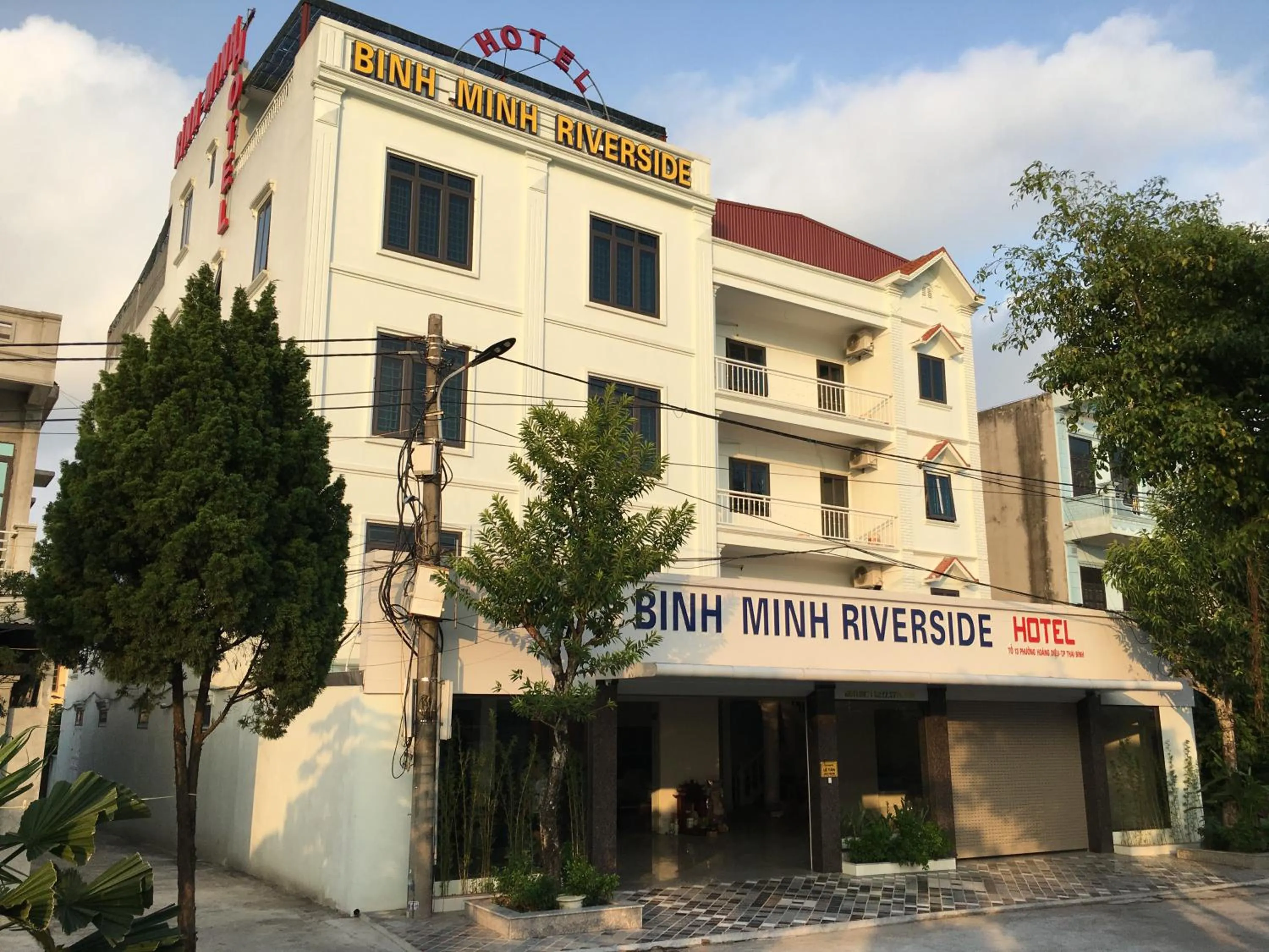 Bình Minh Riverside Hotel