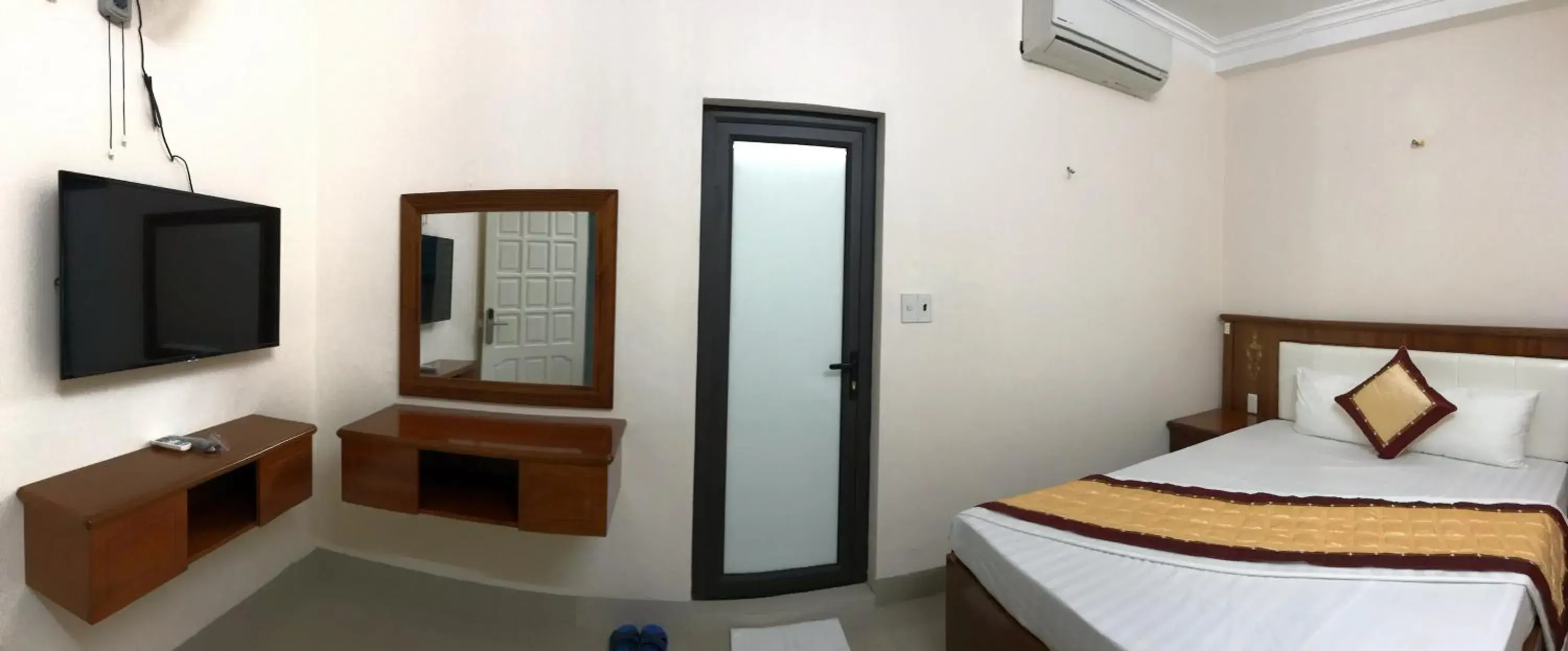 Standard Double Room in Bình Minh Riverside Hotel Standard Double Room in Bình Minh Riverside Hotel