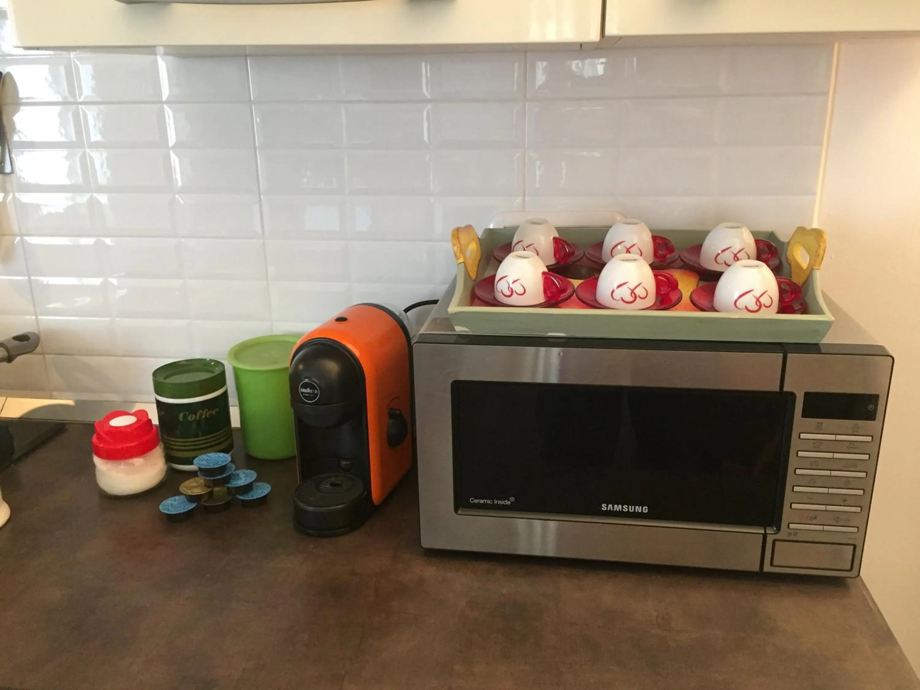 Coffee/tea facilities in Oca Carolina