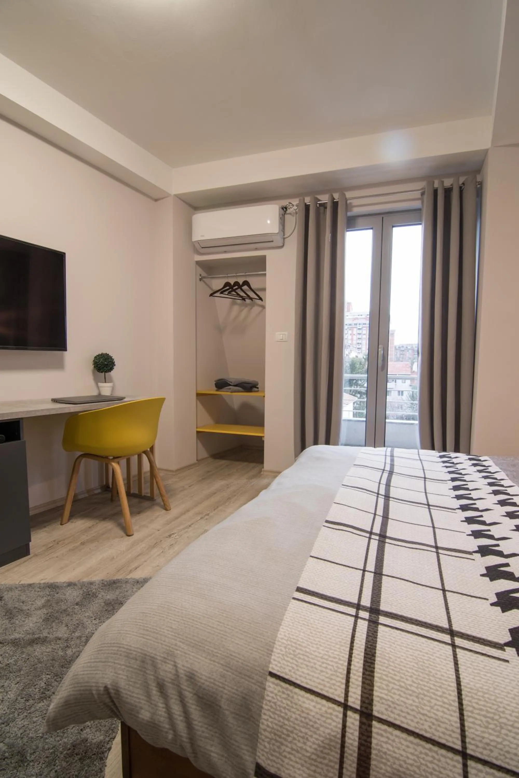 Communal lounge/ TV room, Bed in Vanilla Boutique Hotel