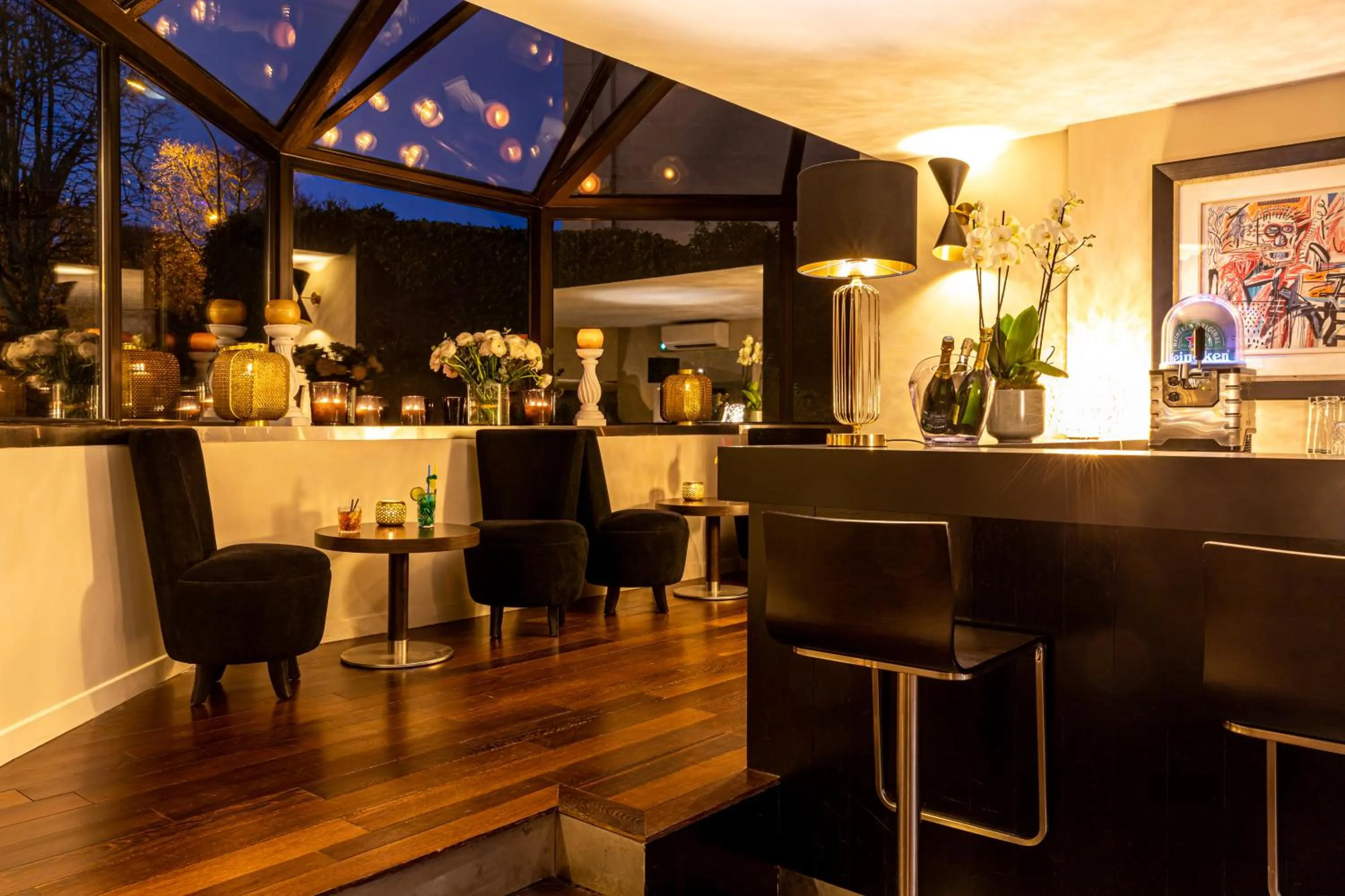 Lounge or bar in Hôtel Quorum