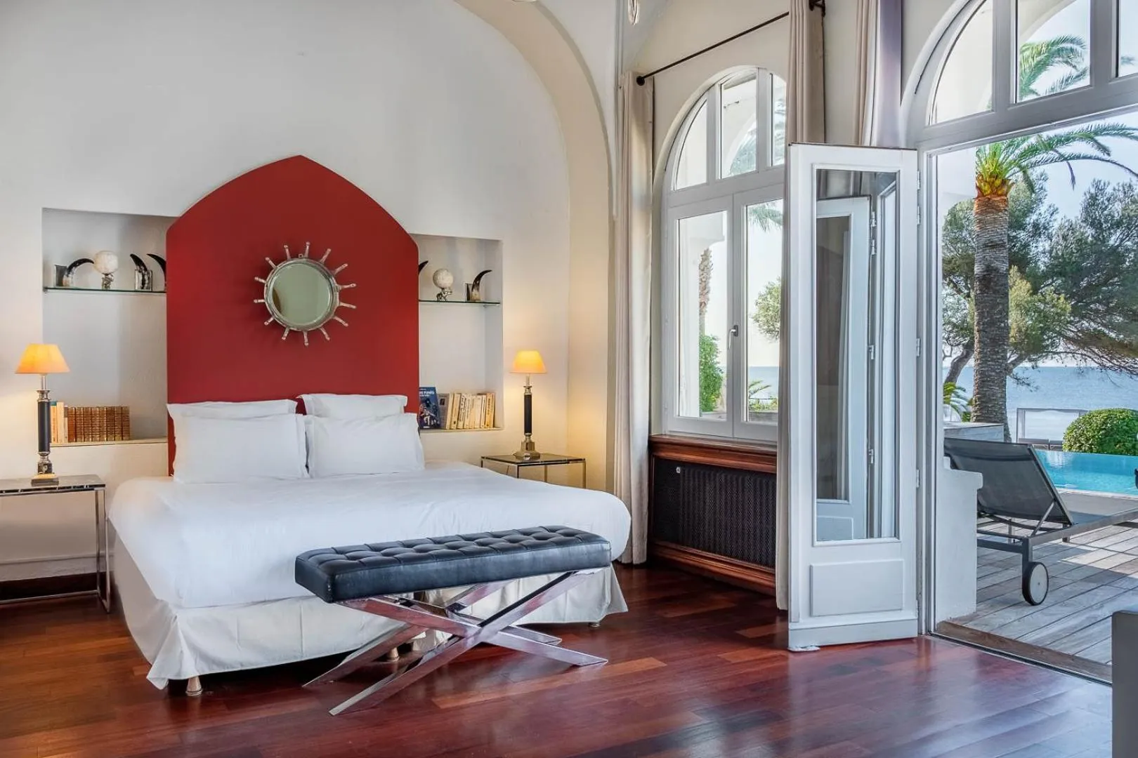 Patio, Bed in La Villa Mauresque