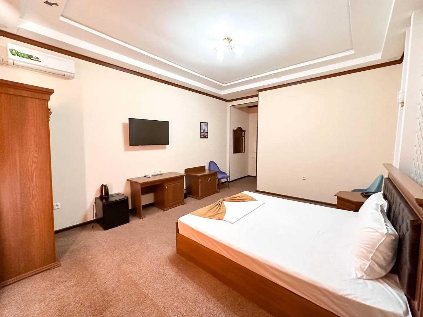Large Double Room - single occupancy in Hotel Khiva Palace