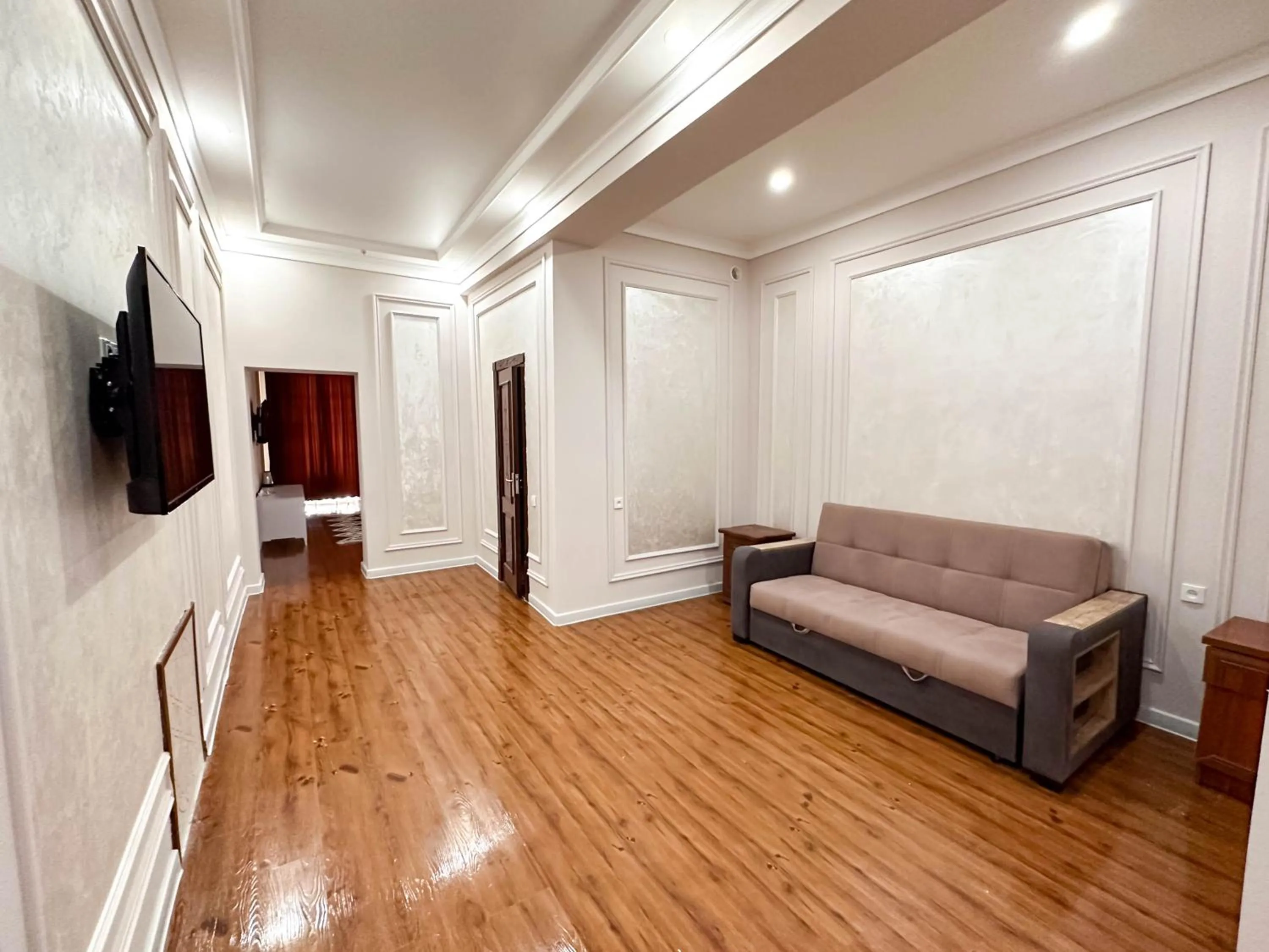 TV and multimedia in Hotel Khiva Palace